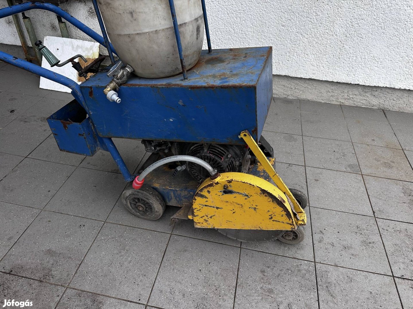 Honda aszfaltvágó