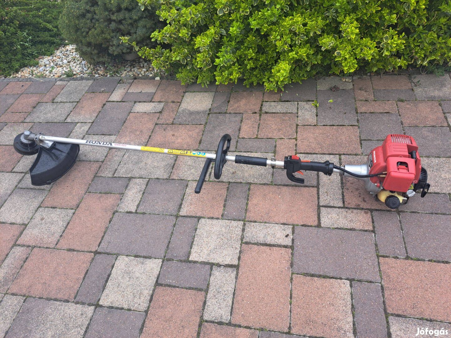 Honda bozótvágó fűkasza Umk 422 Gx 22 Stihl damillal