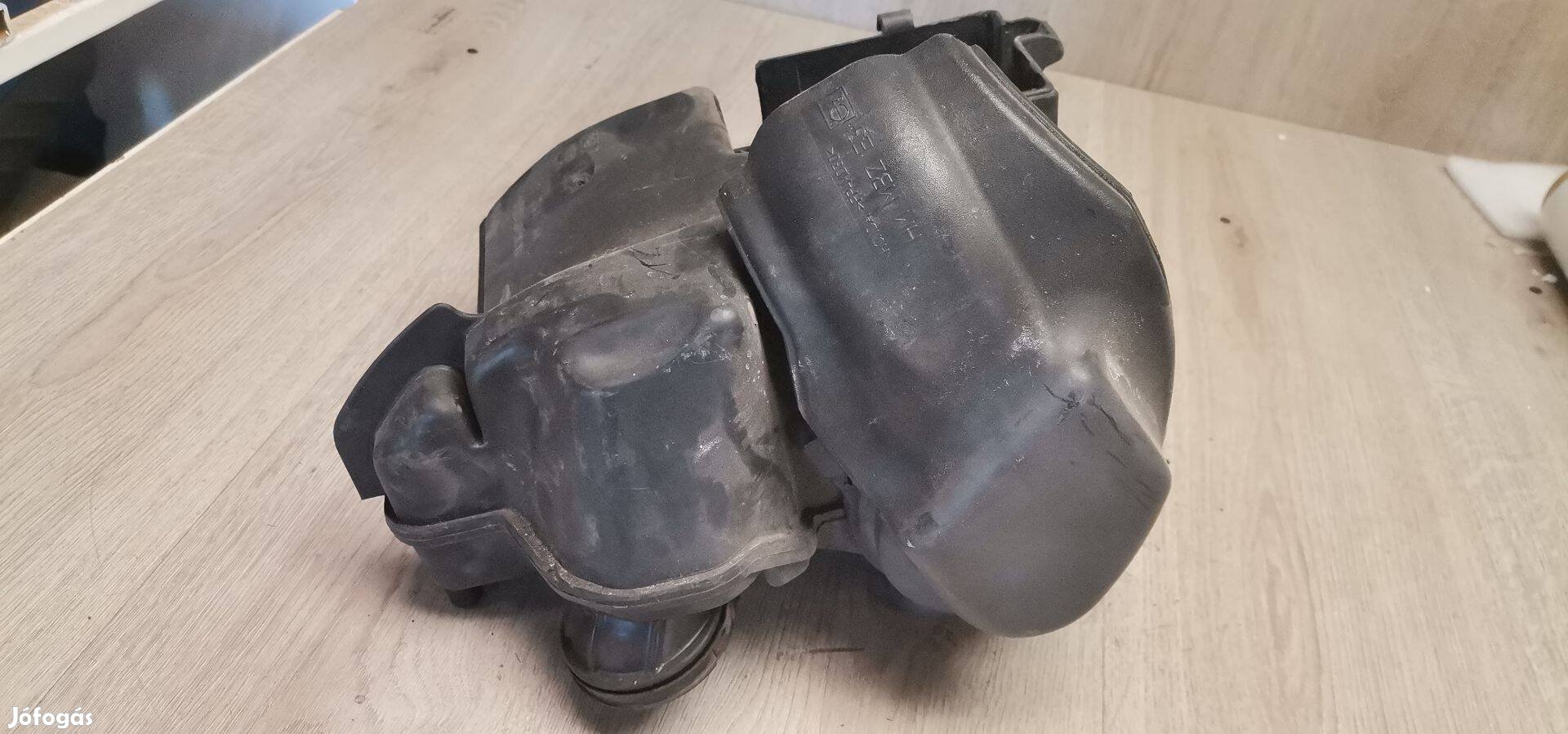 Honda cb 600 hornet 02' 29000km légszűrőház 1429
