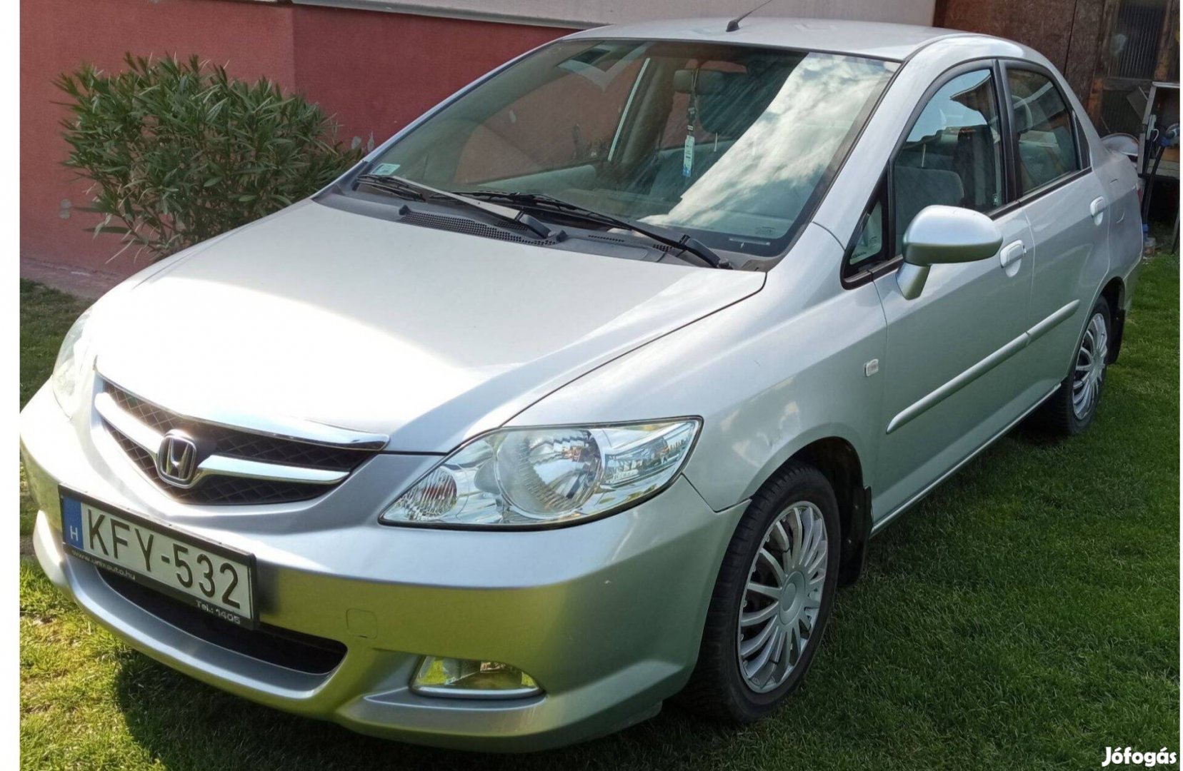 Honda city 1.4 megkímélt állapotban magánszemélytől eladó!