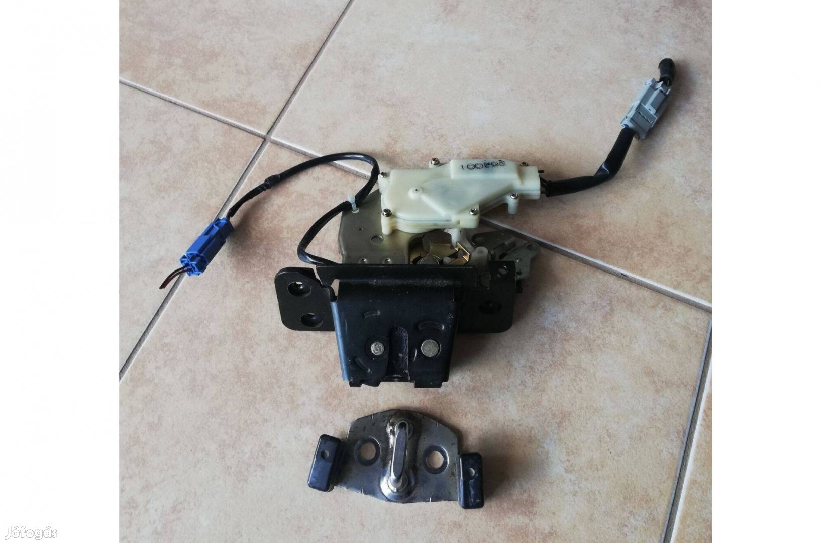 Honda civic 7 gen. csomagtartó zár