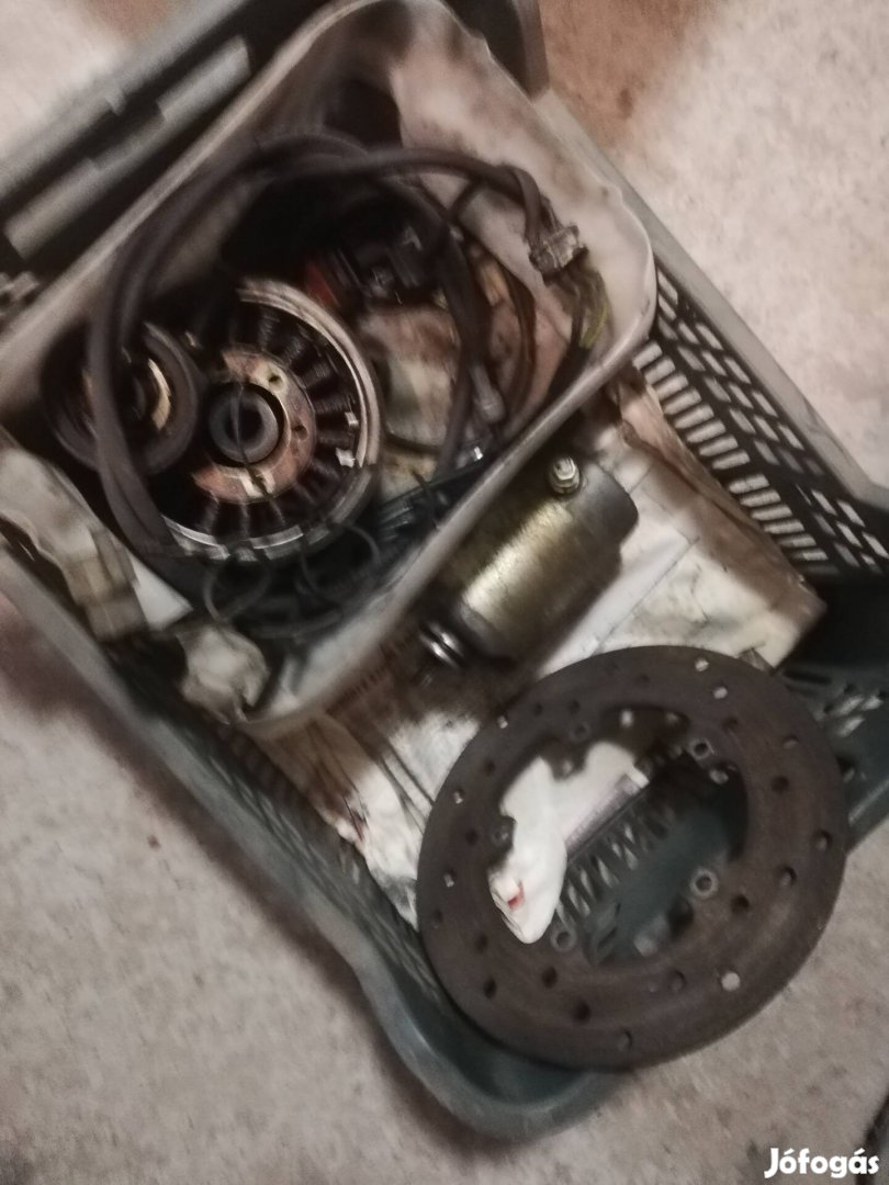 Honda cn 250 helix, motom 250 bontott alkatrészek 