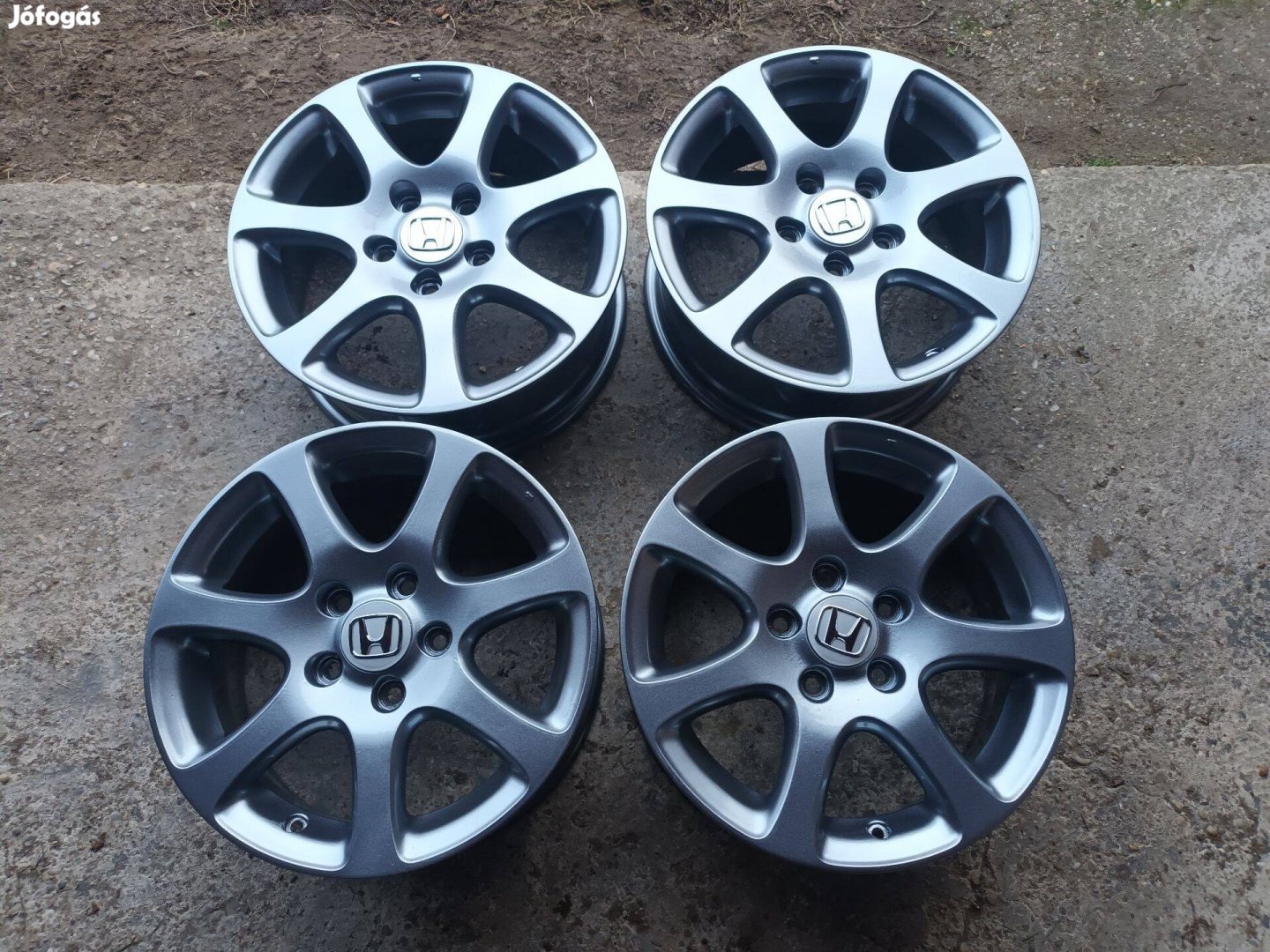 Honda gyári alu 16col 5x114,3 újszerű 4db