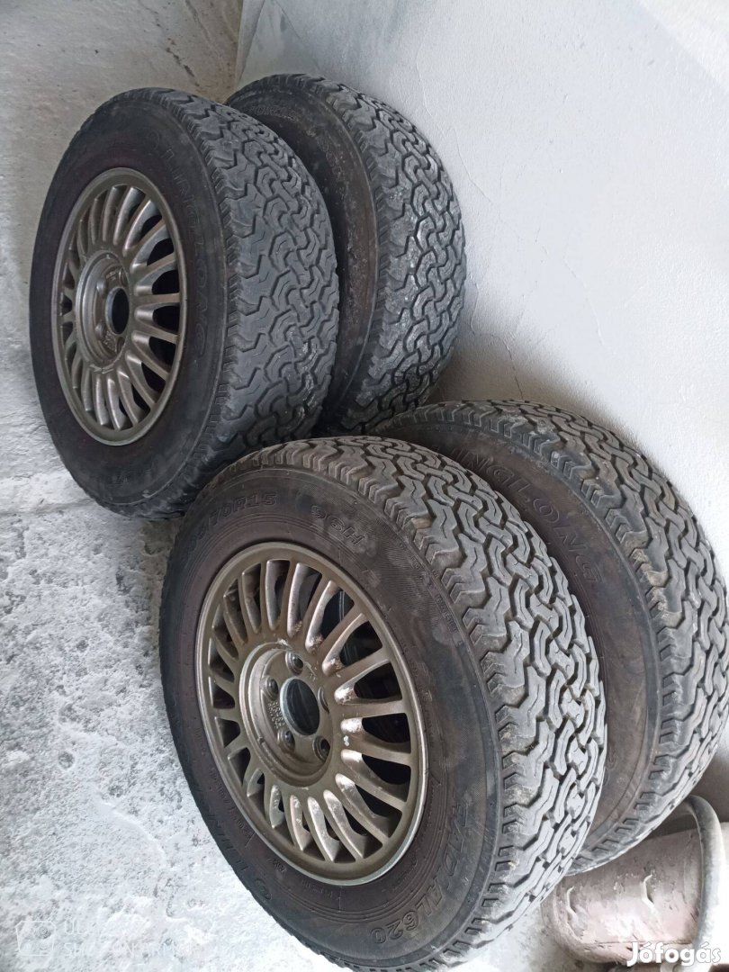 Honda gyári alufelni garnitura téli félterep gumikkal eladó