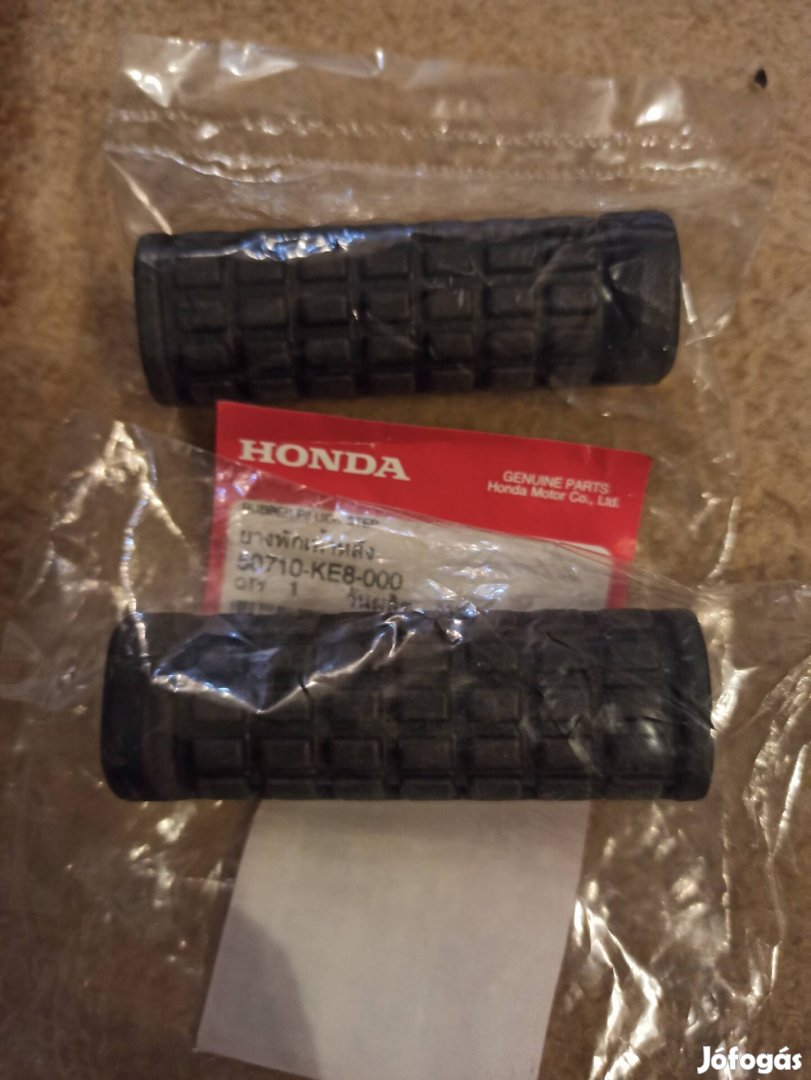 Honda hátsó lábtartó gumi 