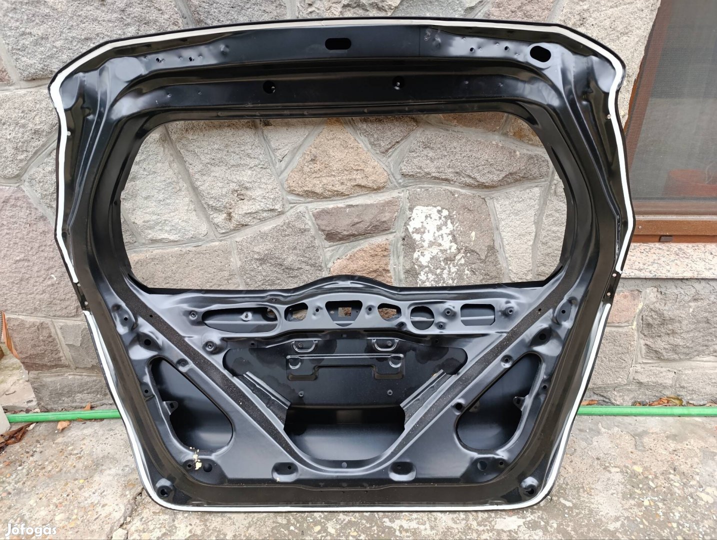 Honda jazz vadonatúj csomagtér ajtó, csomagtérajtó eladó 