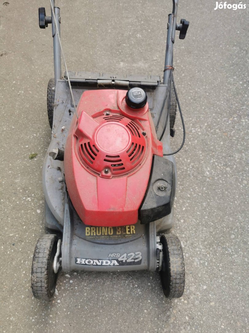 Honda motoros önjáró fűnyíró ingyen futár 