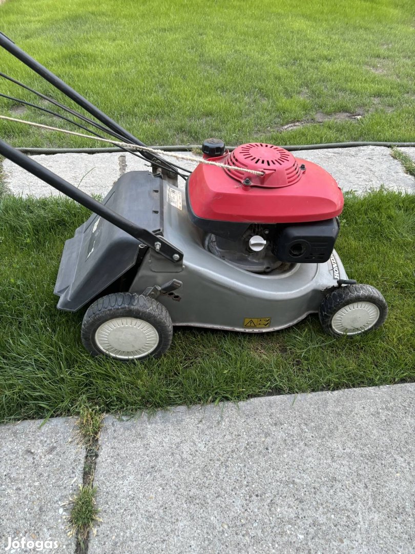 Honda önjárós benzines fűnyíró