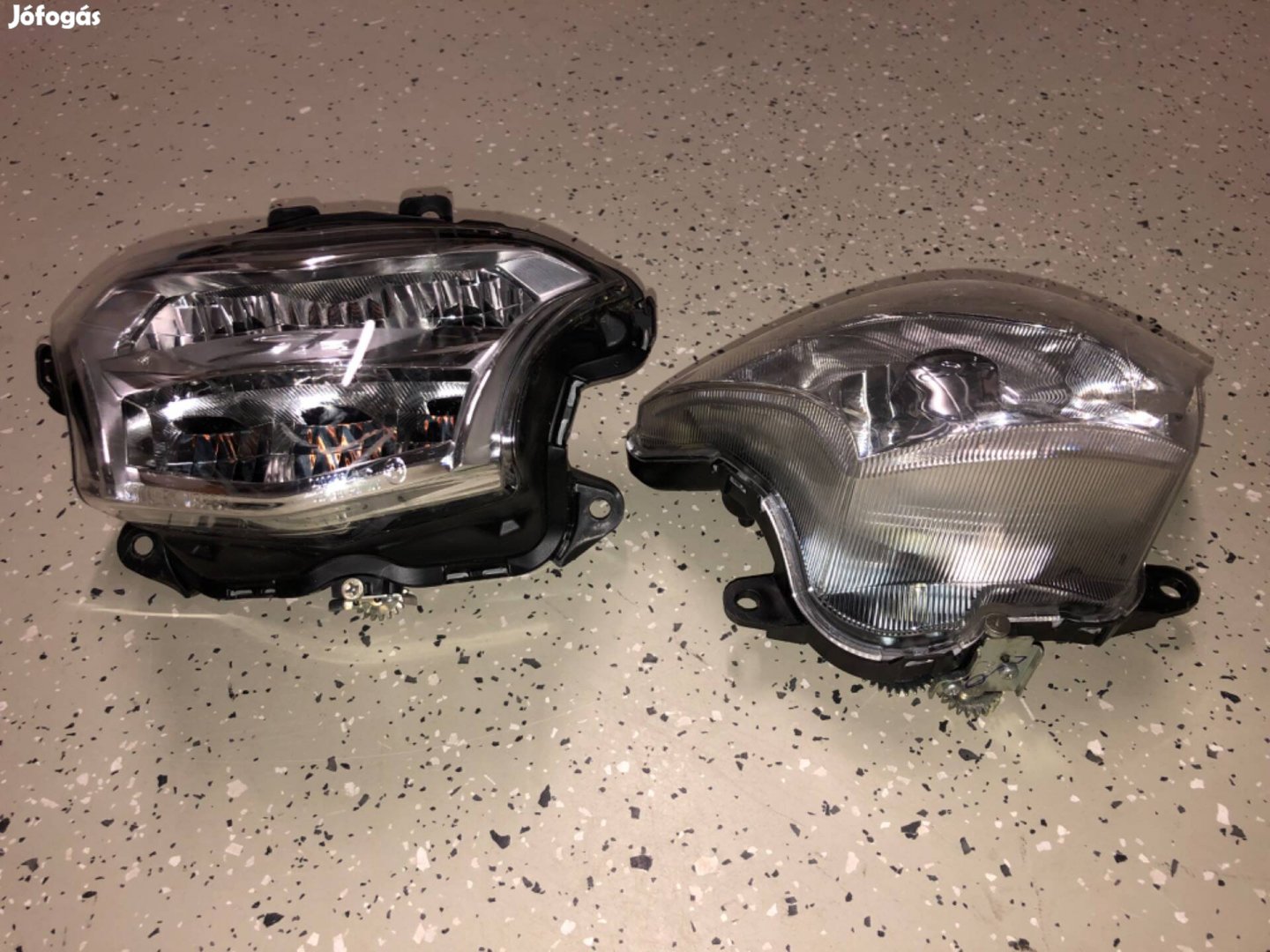 Honda sh 125-150 első lámpa 2013-2019