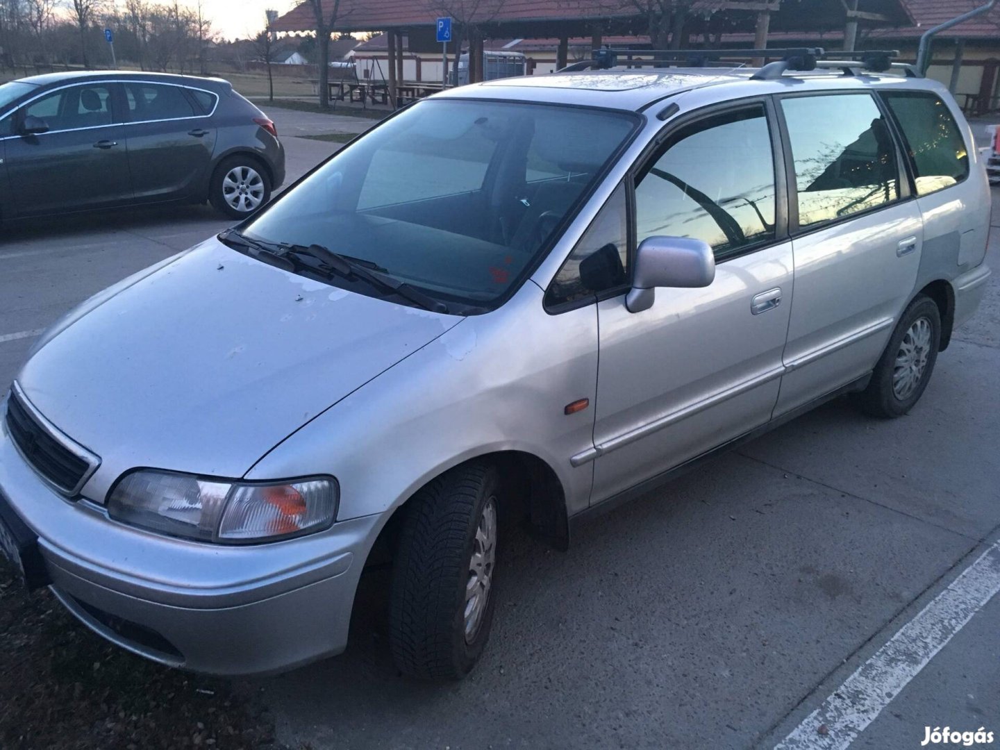 Honda shuttle 2.3i es karosszéria elemek