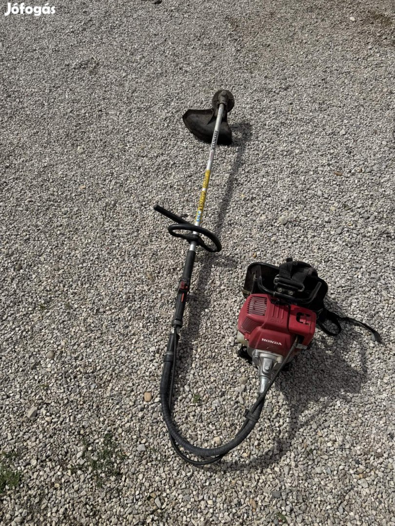 Honda umr431 4 ütemű háti fükasza