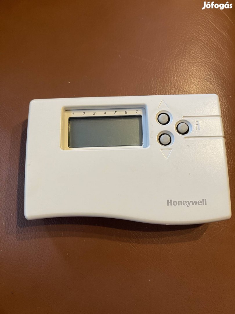 Honeywell CM67 termosztát 