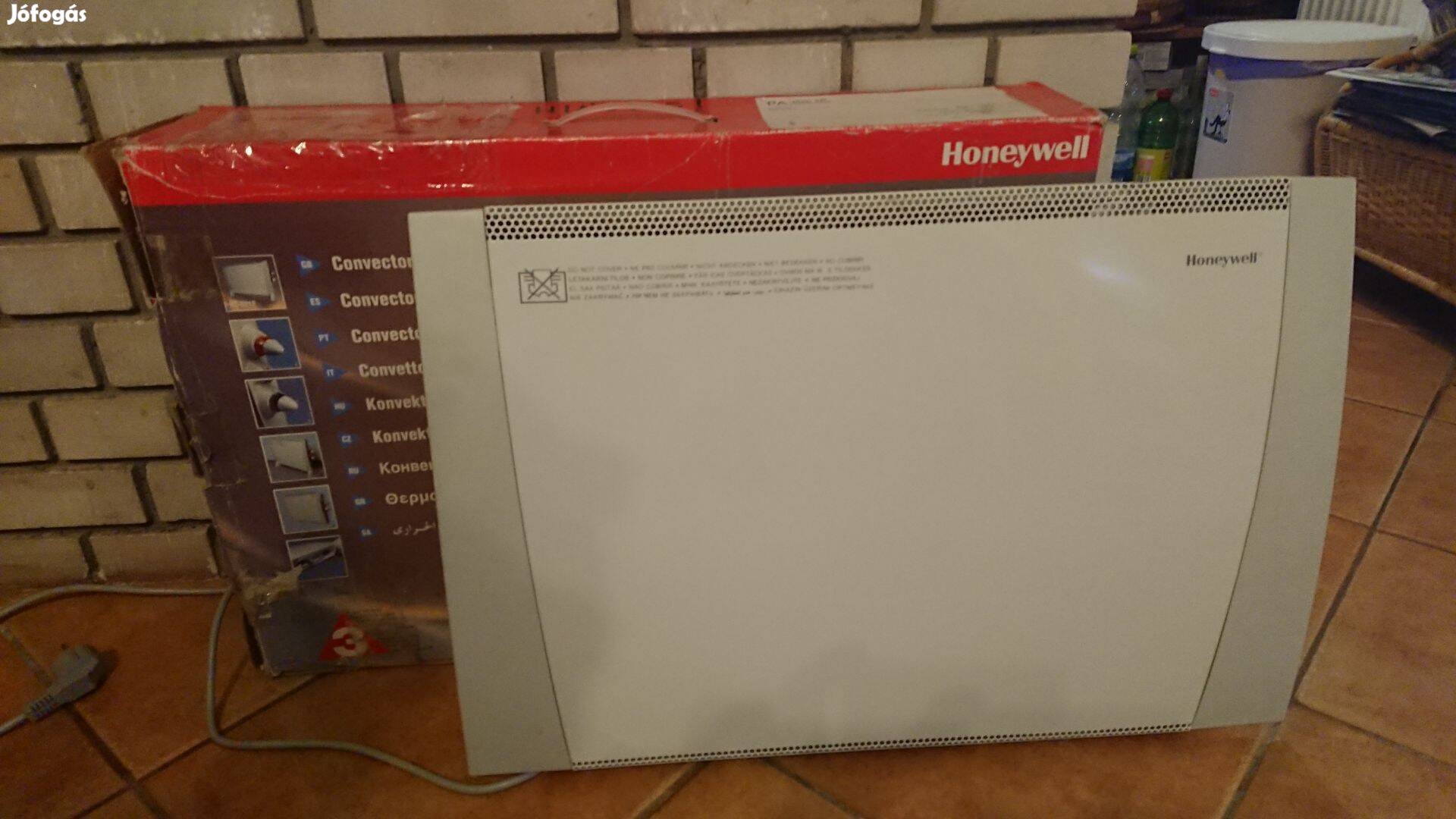 Honeywell termosztátos hősugárzó újszerű állapotban