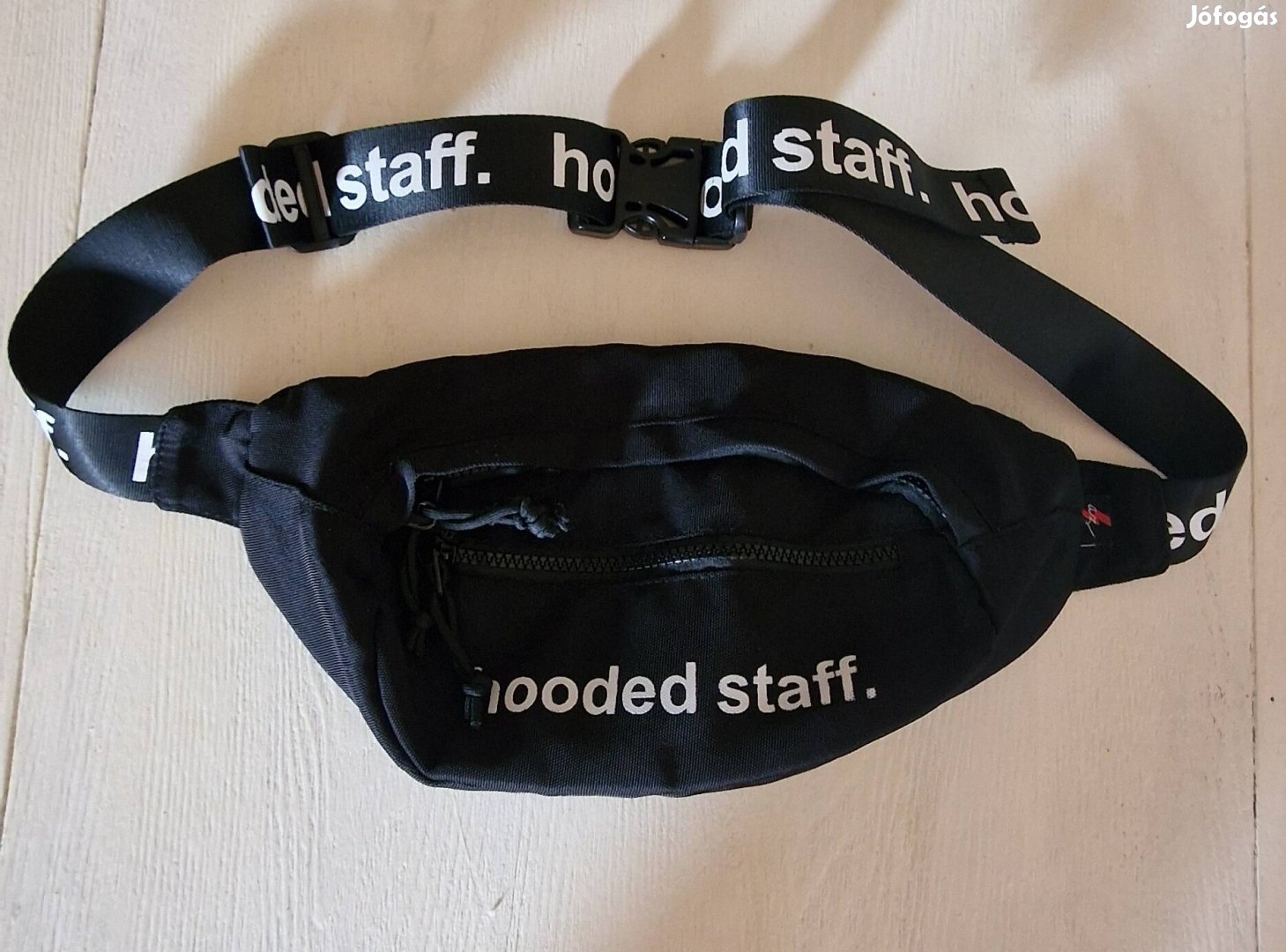 Hooded Staff övtáska