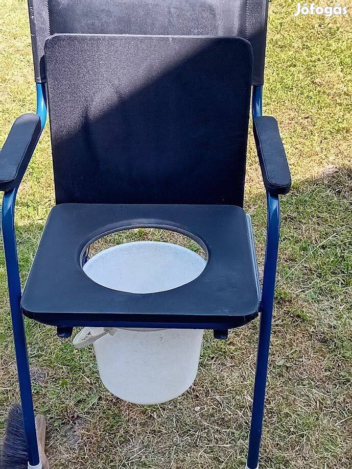 Hordozható szoba WC