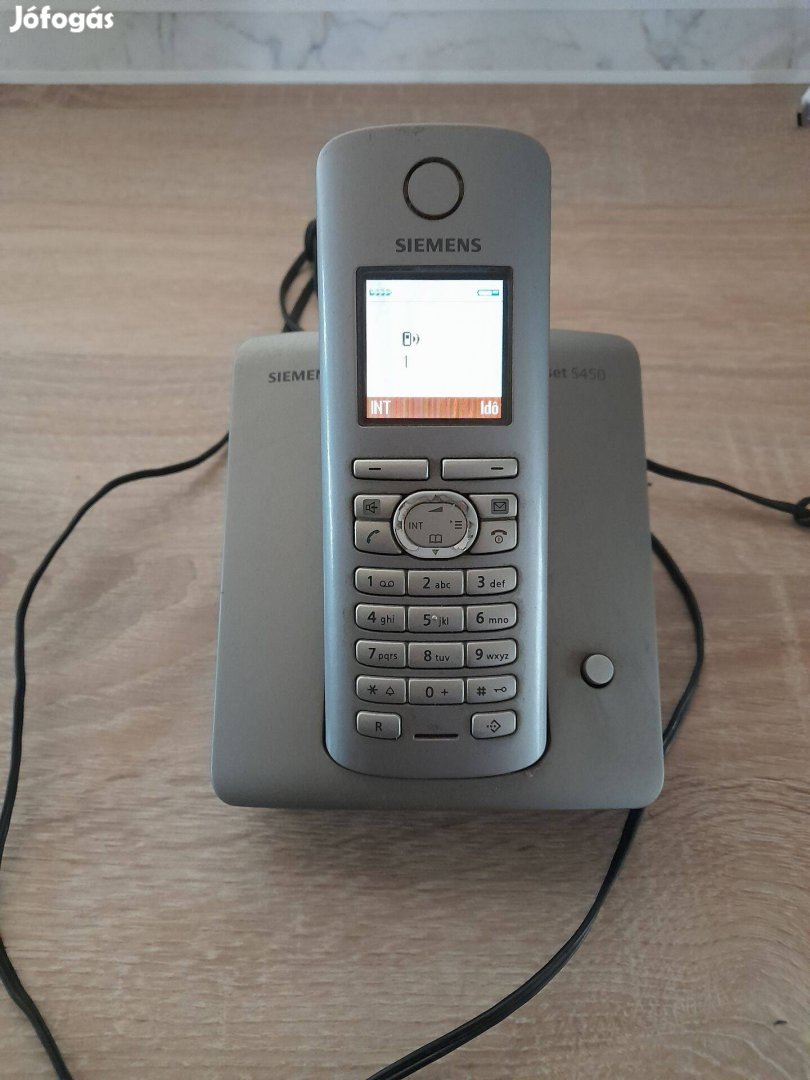 Hordozható vezetékes telefonok, 4 db