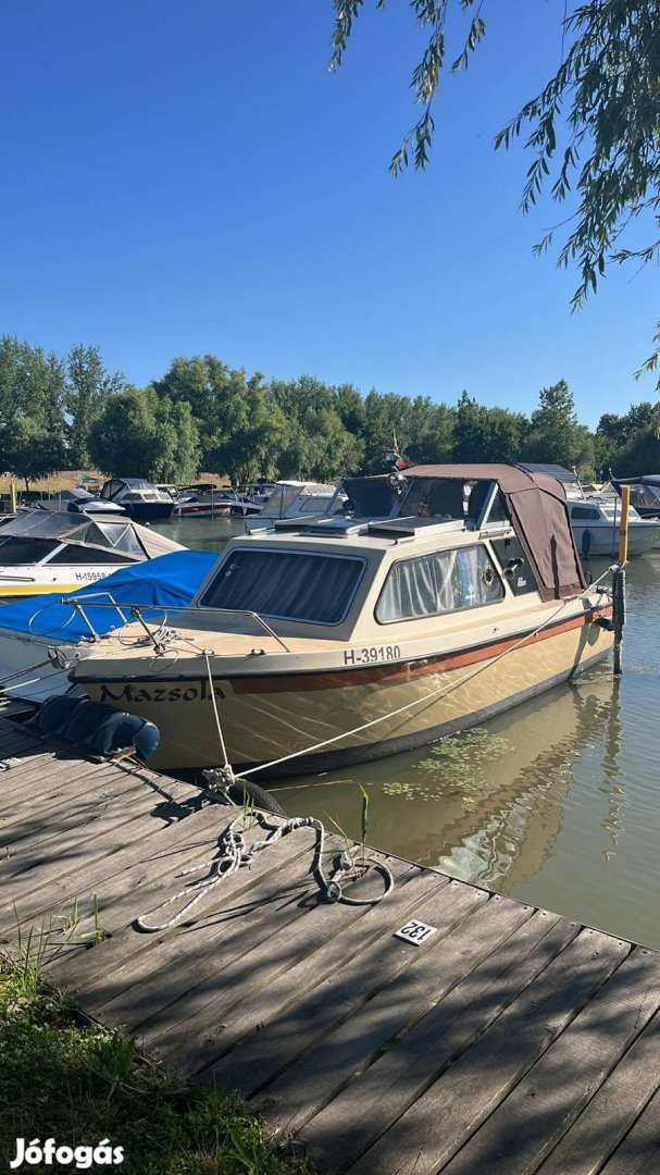 Horgász,Lakó hajó,