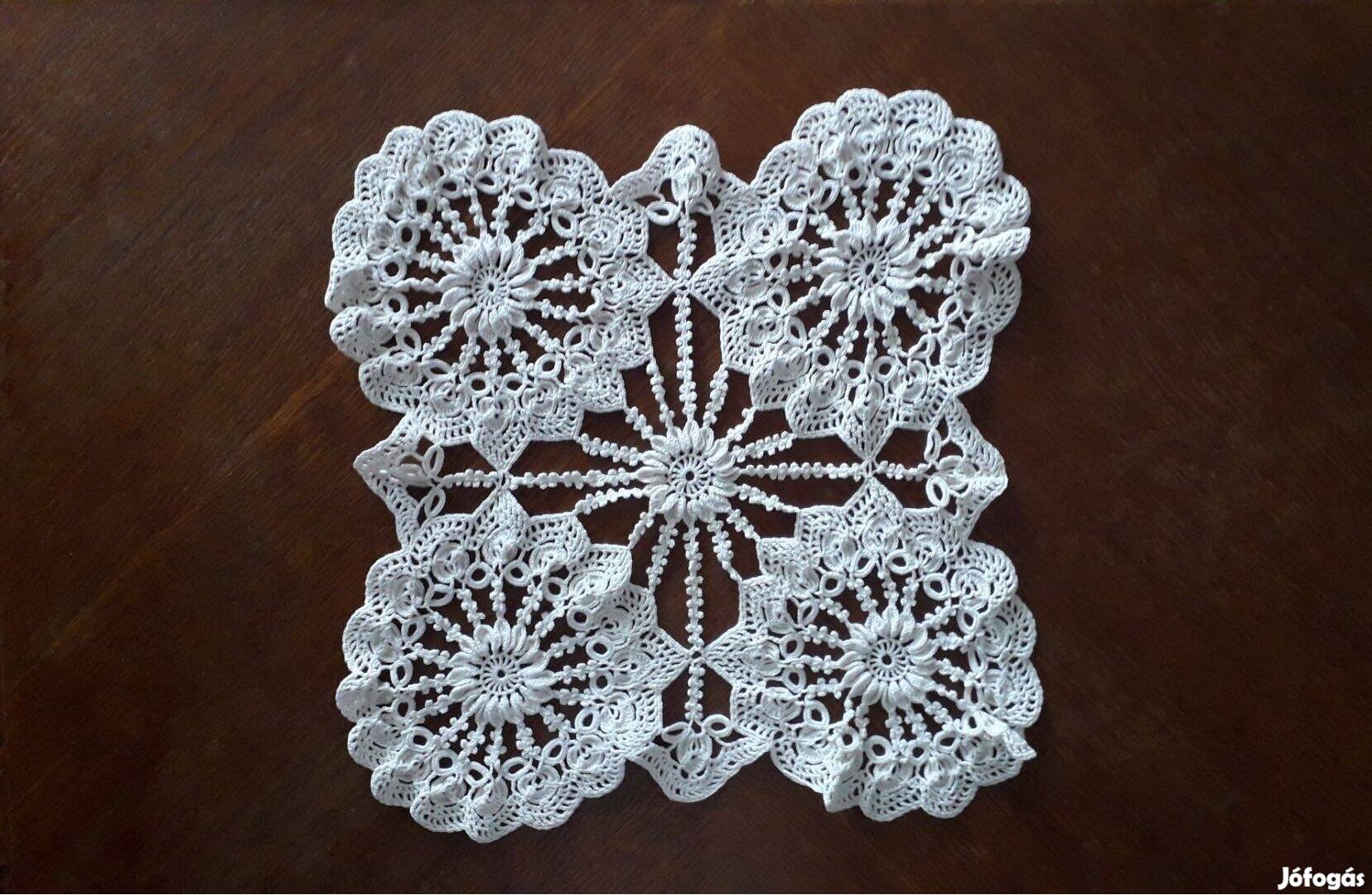 Horgolt csipketerítő 40*40 cm hibátlan foltmentes_