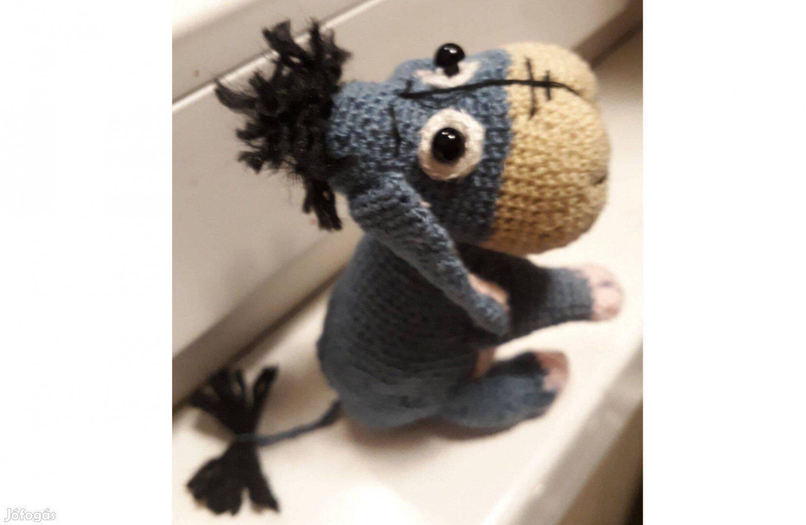 Horgolt füles eladó