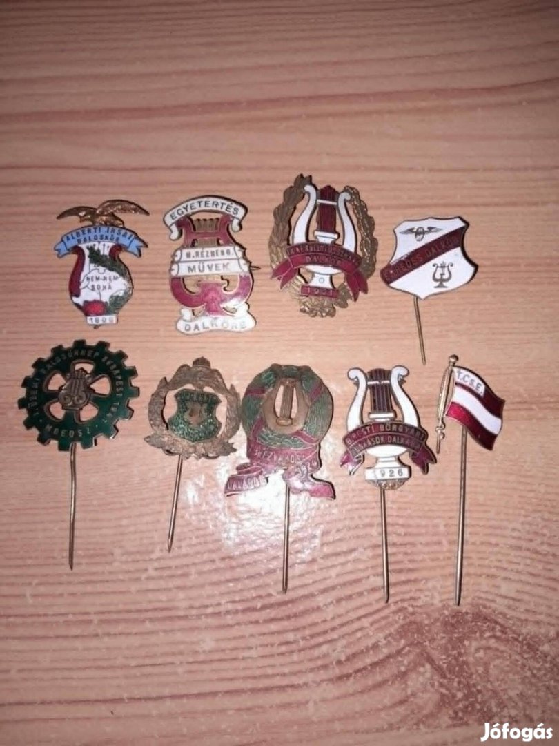 Horthy korabeli jelvények eladóak