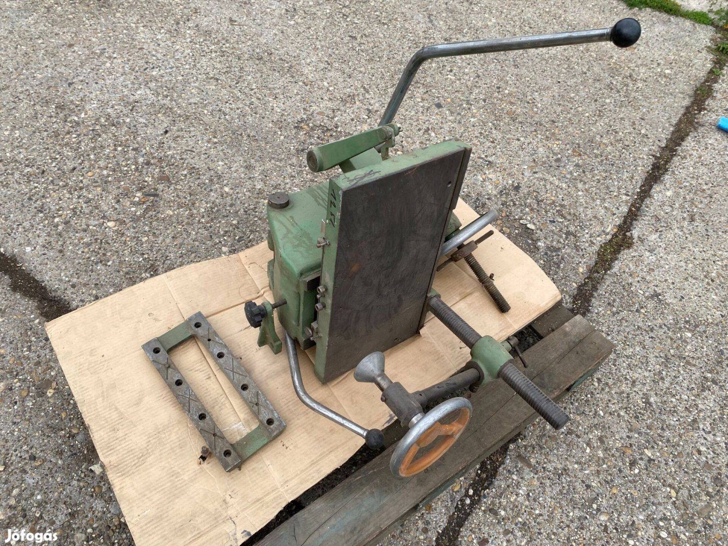 Hosszlyukfúró support