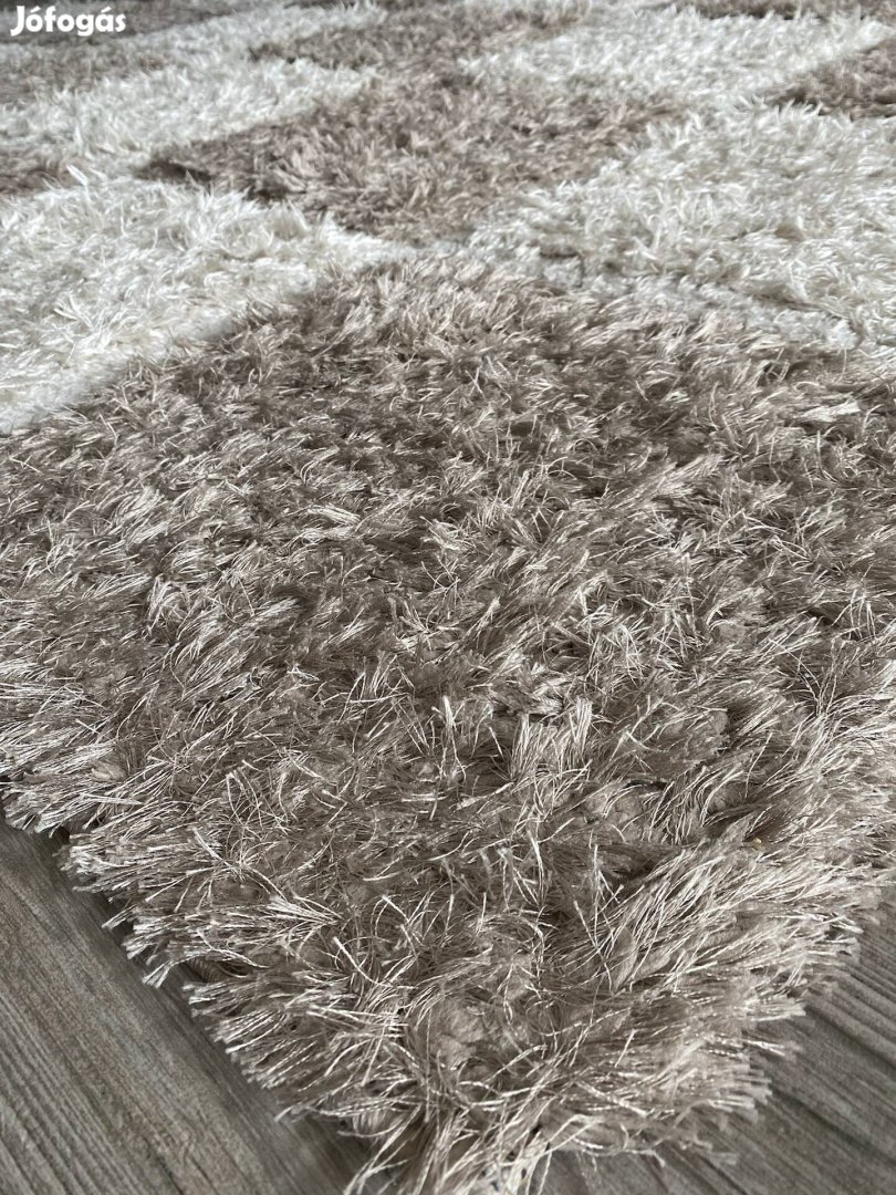Hosszú szálú szőnyeg 200x290 cm