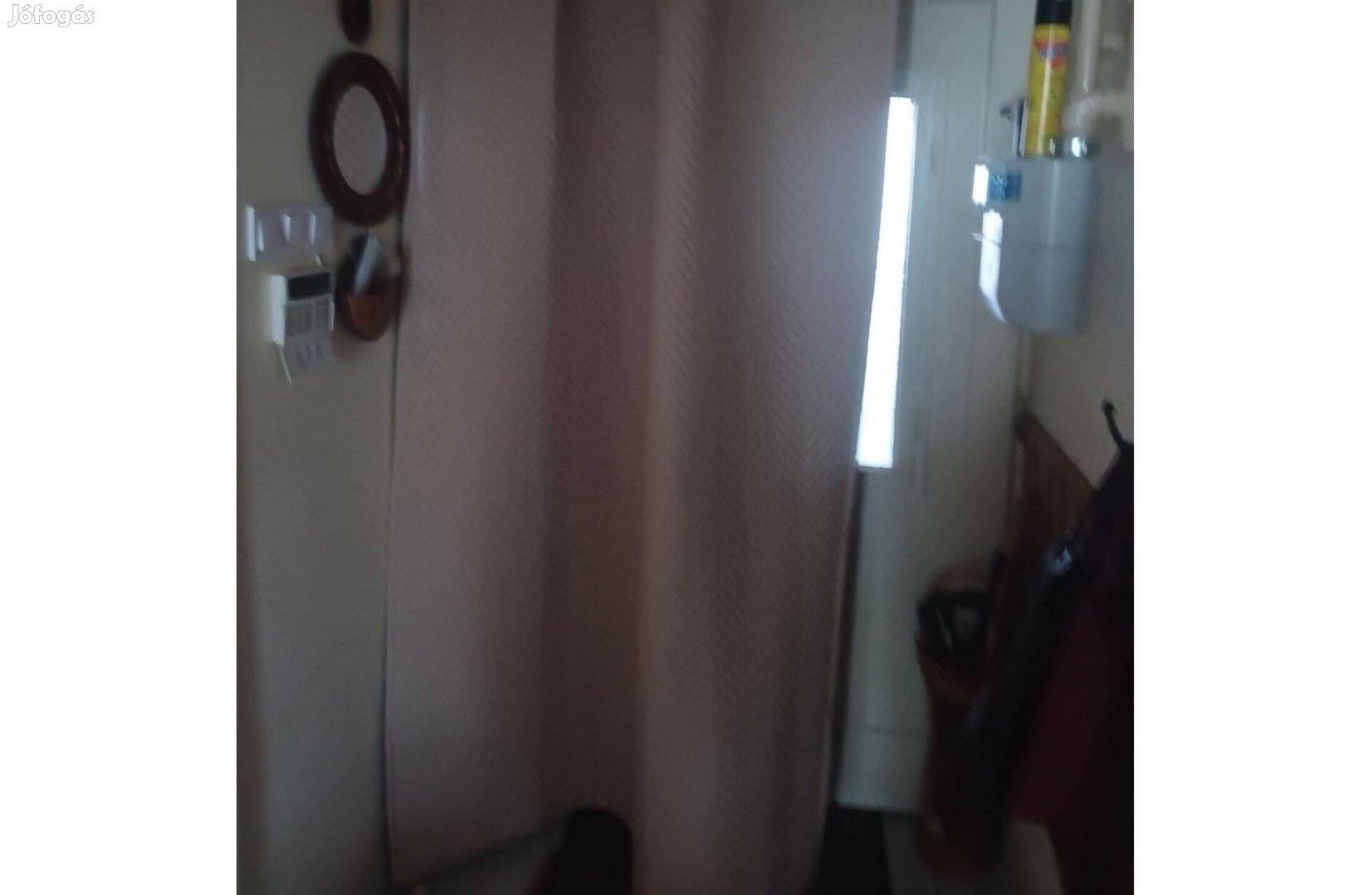 Hőszigetelő függöny a bejárati ajtóra