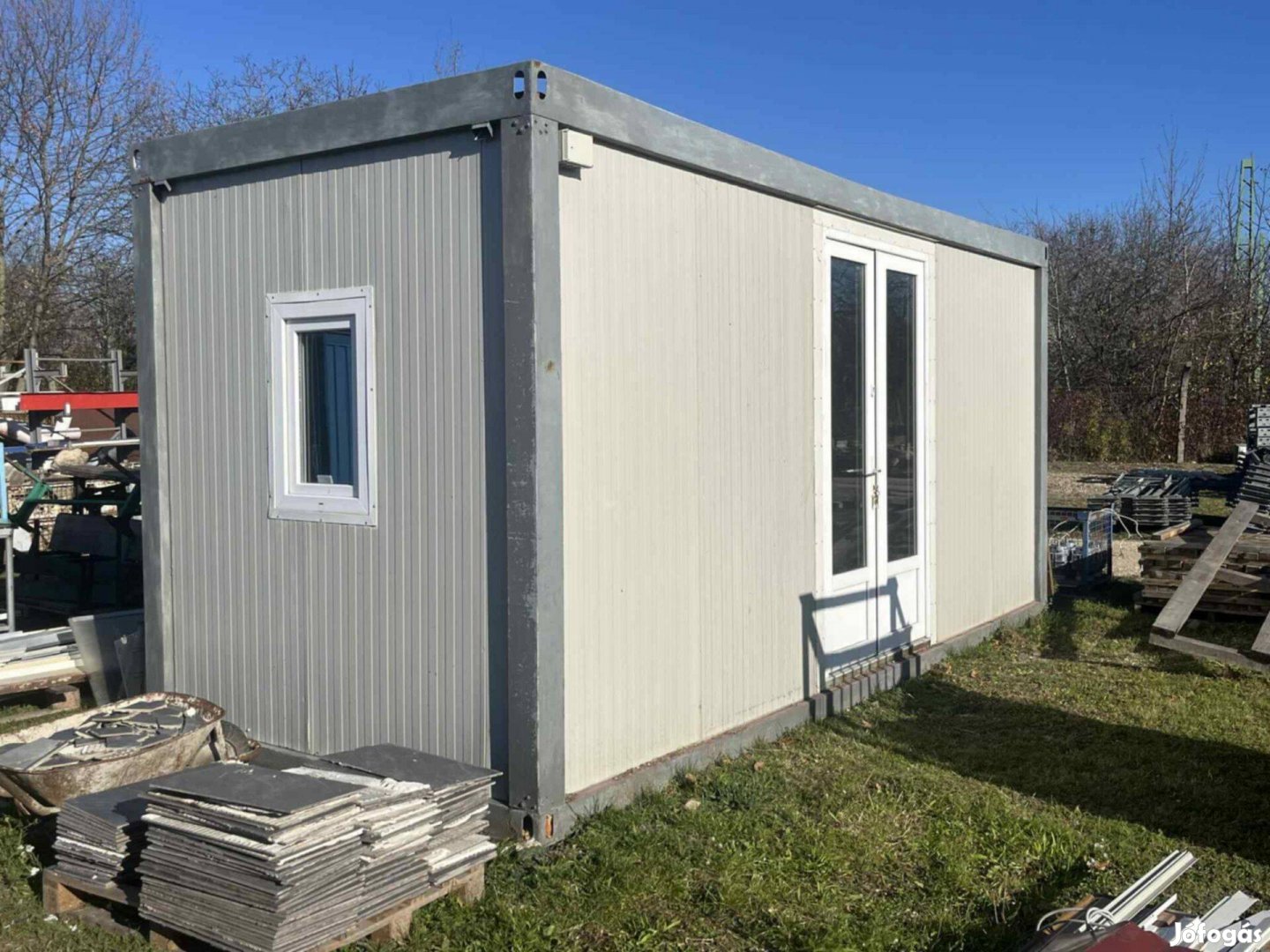 Hőszigetelt irodakonténer, 20 lábas