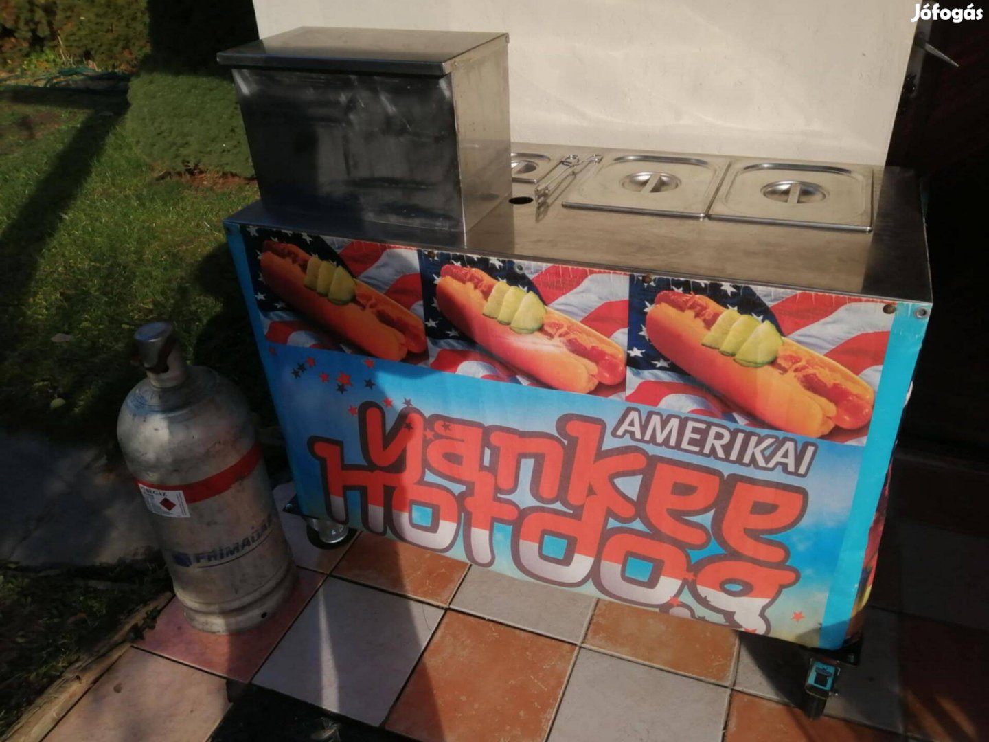 Hot-Dog készítő pult