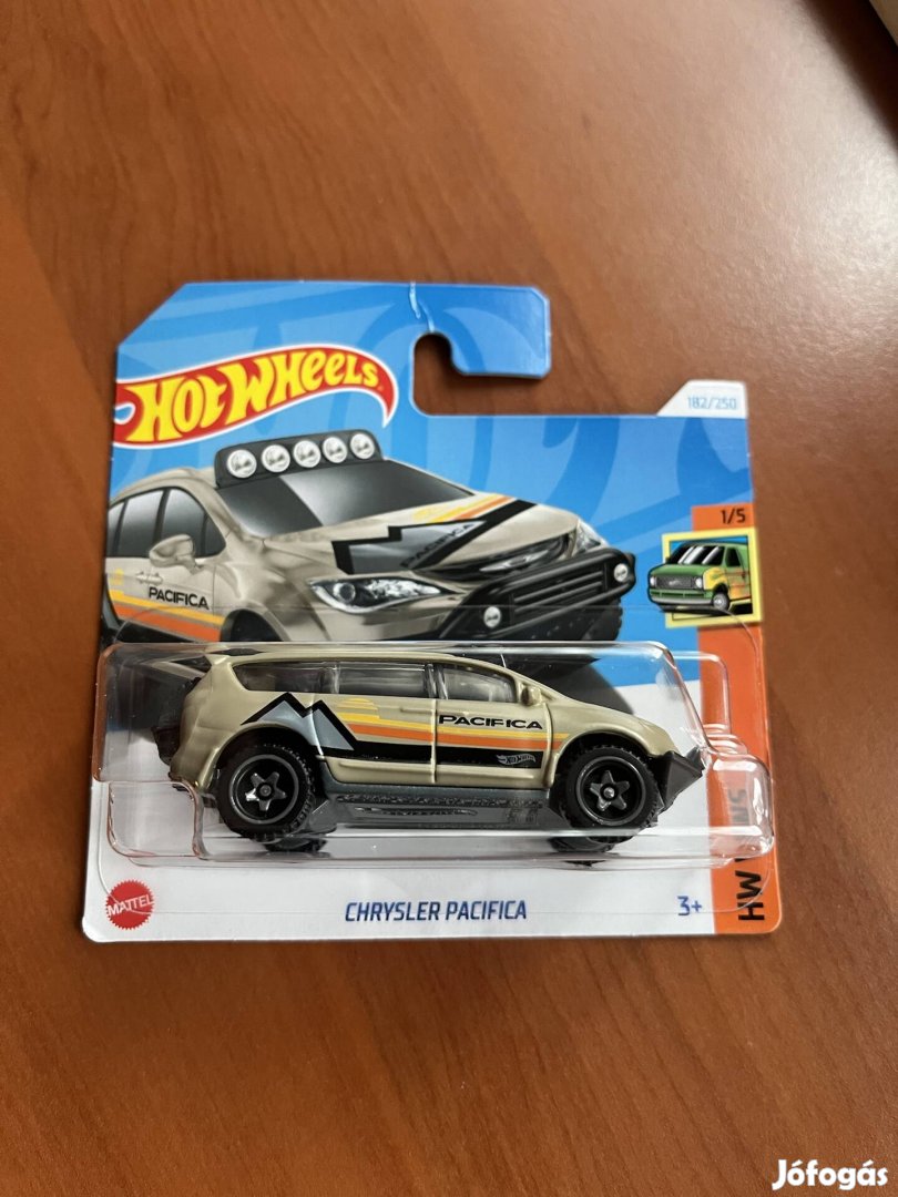 Hot Wheels 2024 - Chrysler Pacifica Új