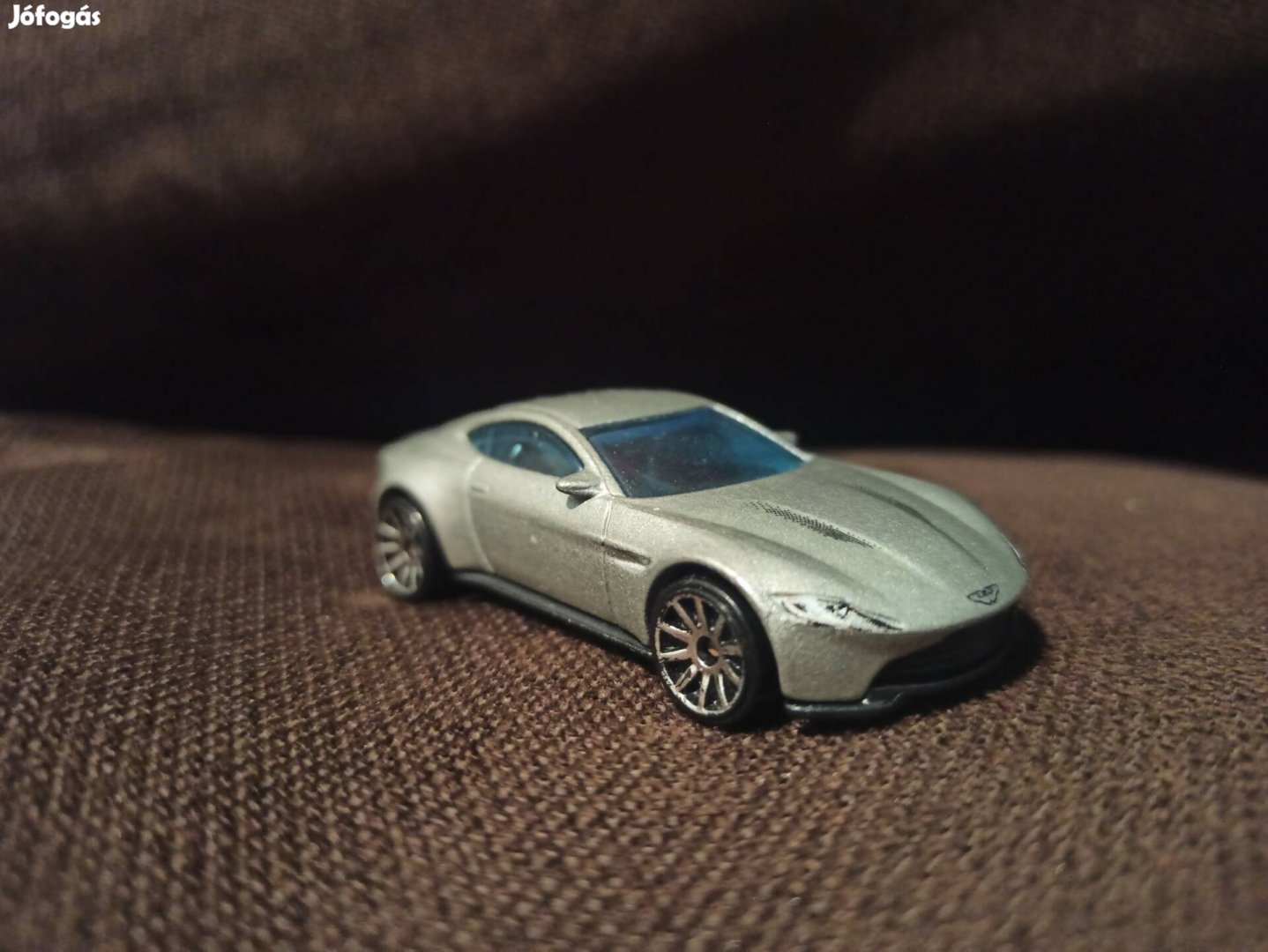 Hot Wheels Aston Martin DB10