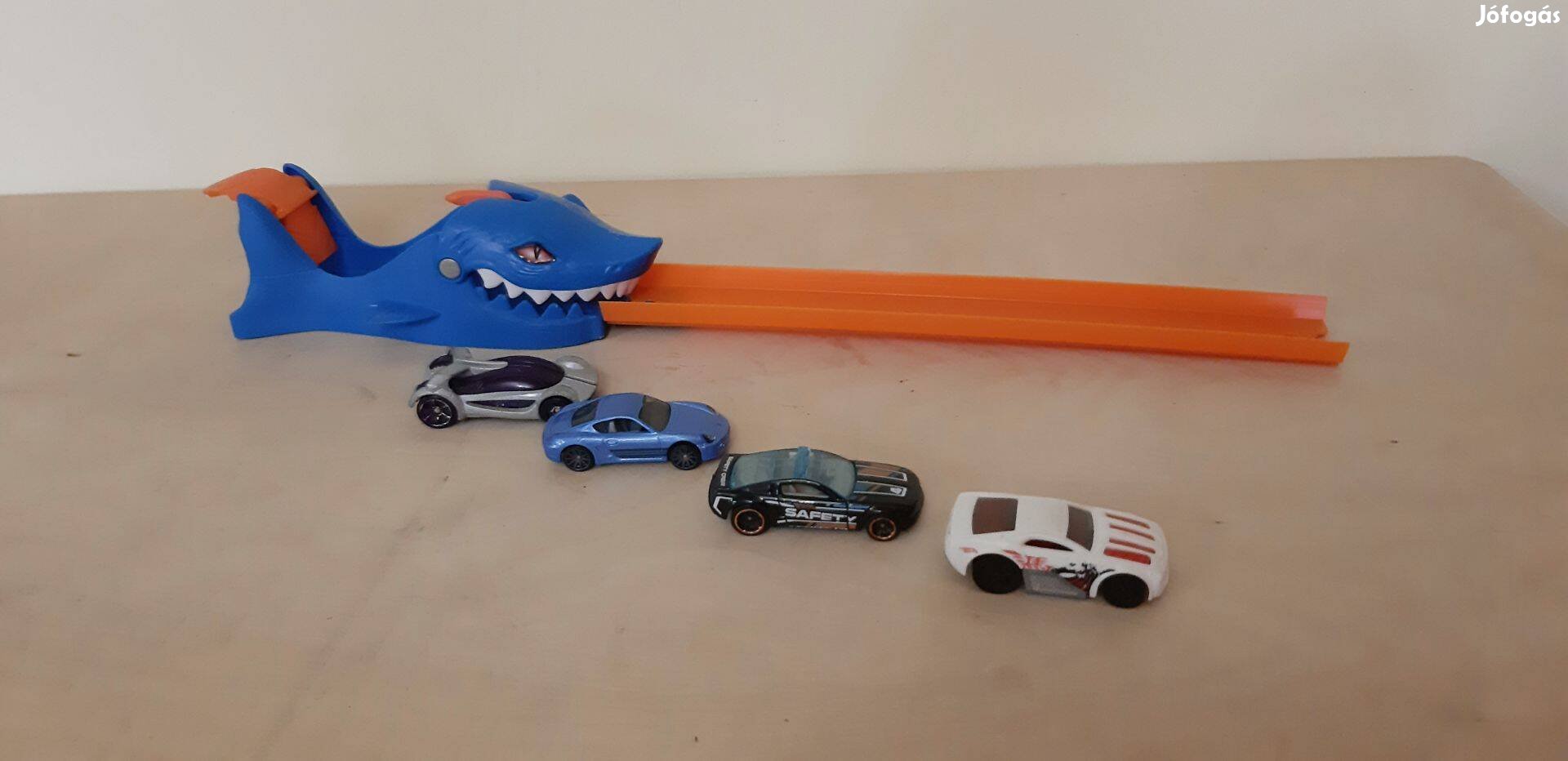 Hot Wheels Cápás kilövő 4 autóval eladó!3