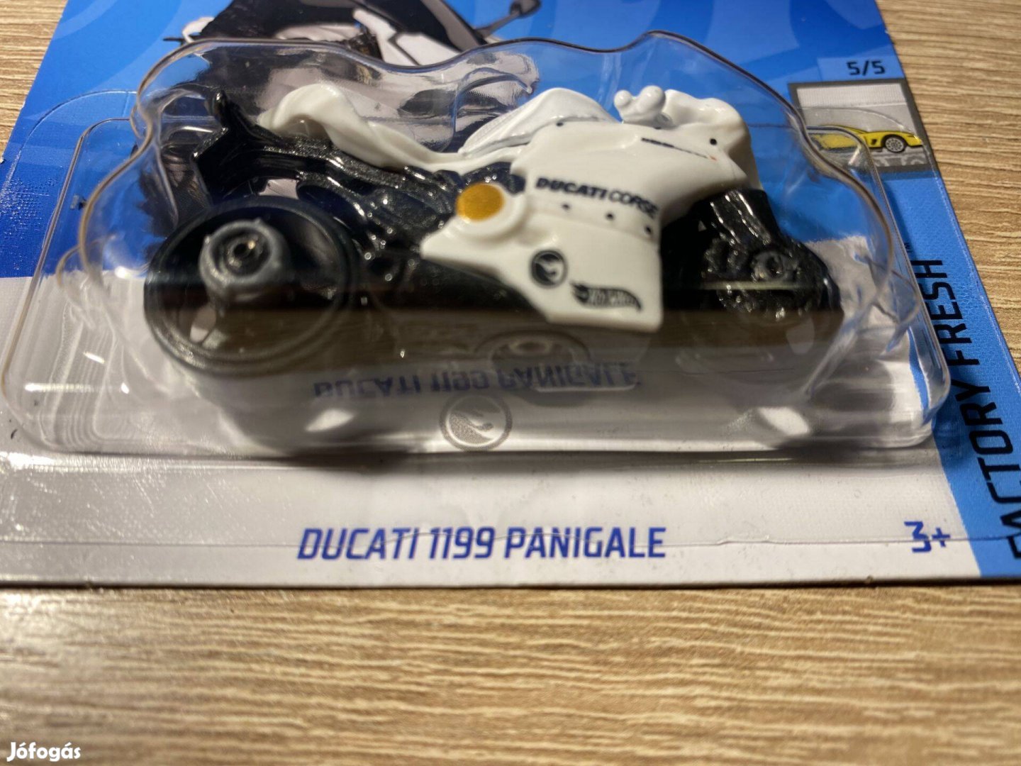 Hot Wheels Ducati 1199 Panigale TH Treasure Hunt (HKL05)