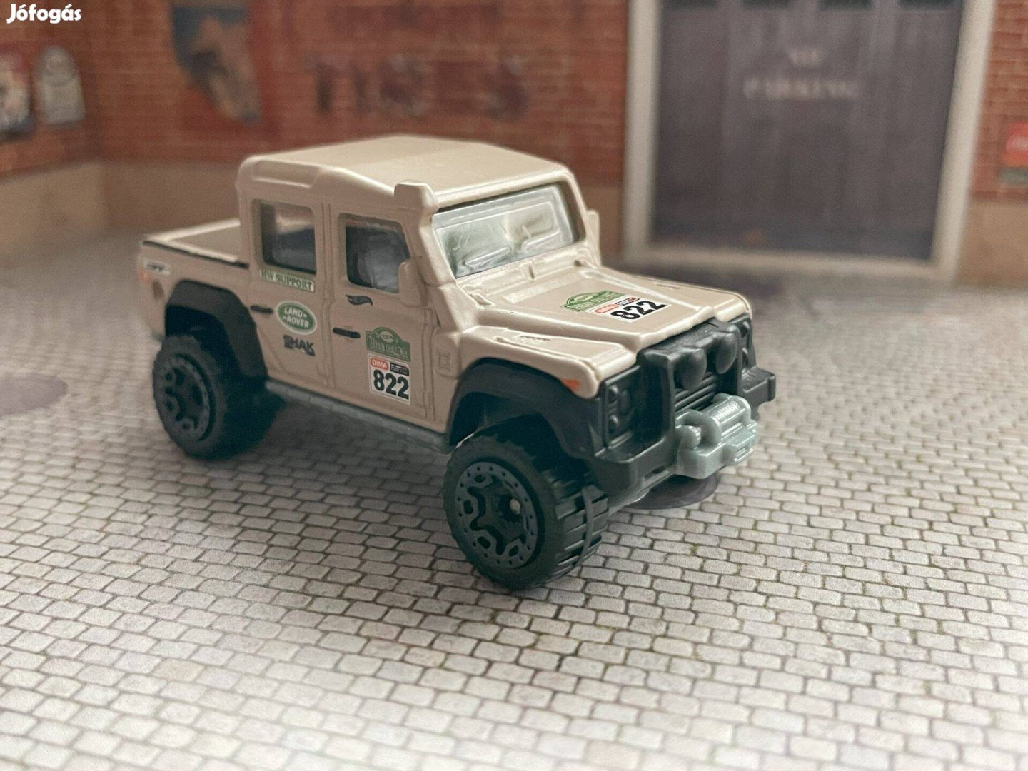 Hot Wheels Land Rover Defender