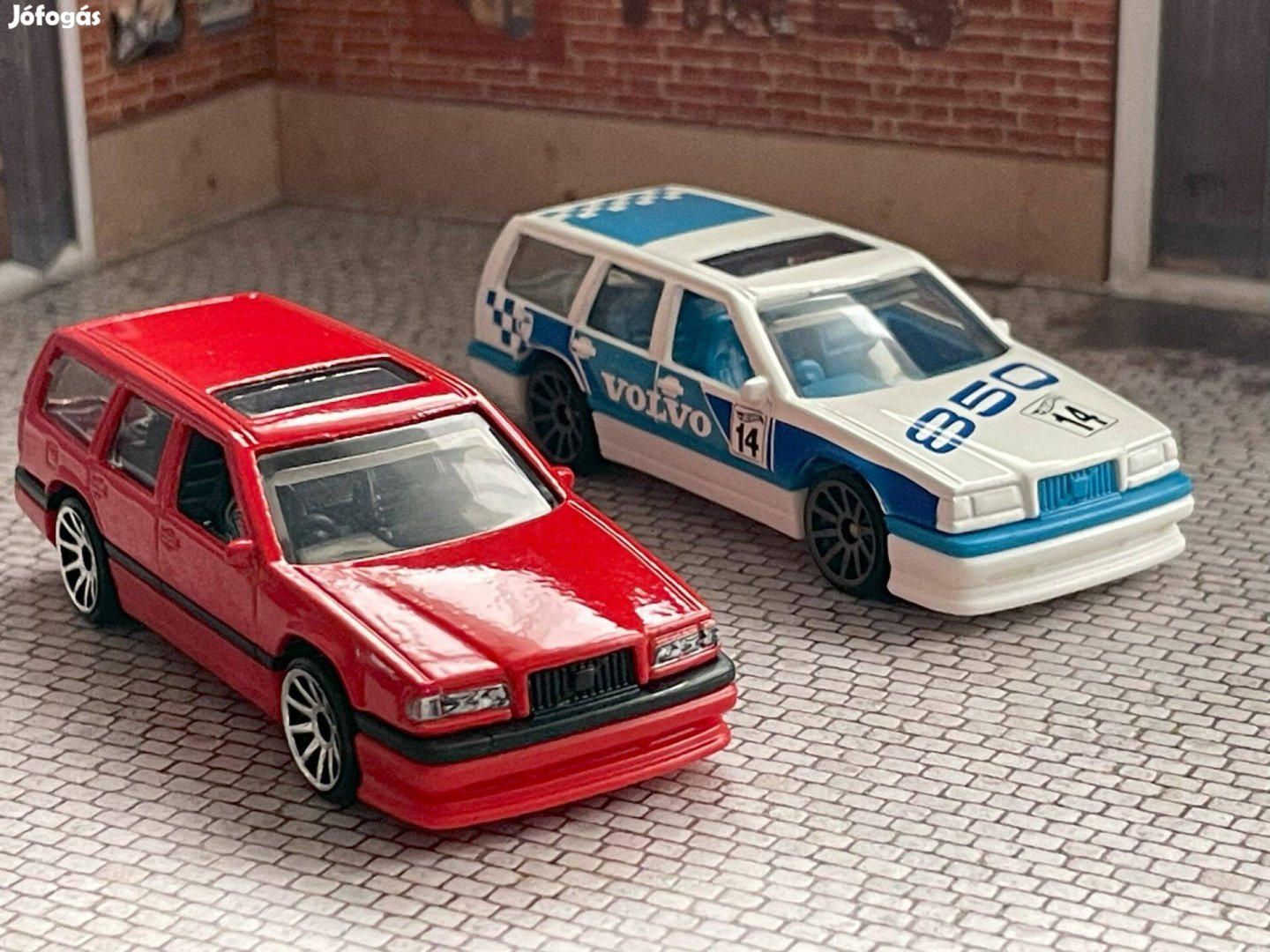 Hot Wheels Volvo 850 kisautók