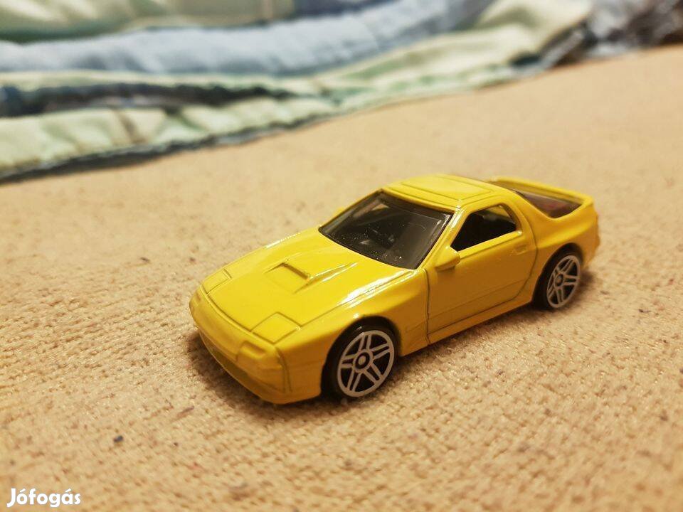 Hot Wheels: 89 Mazda Savanna