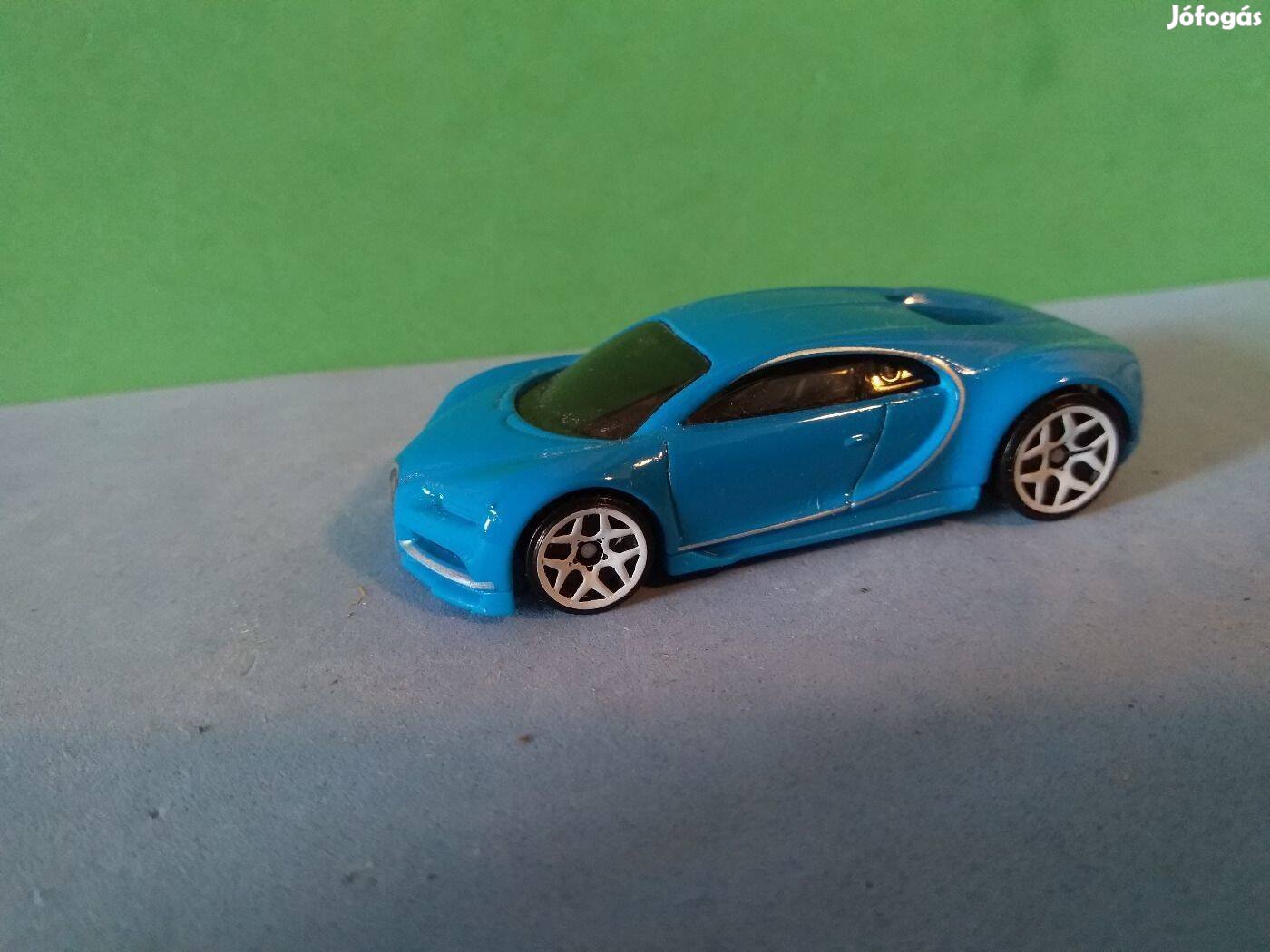 Hot Wheels - Bugatti Chiron - világoskék