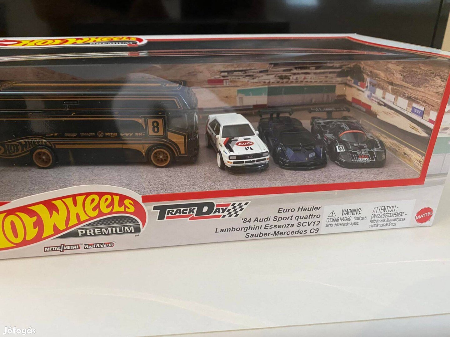 Hot Wheels diorama