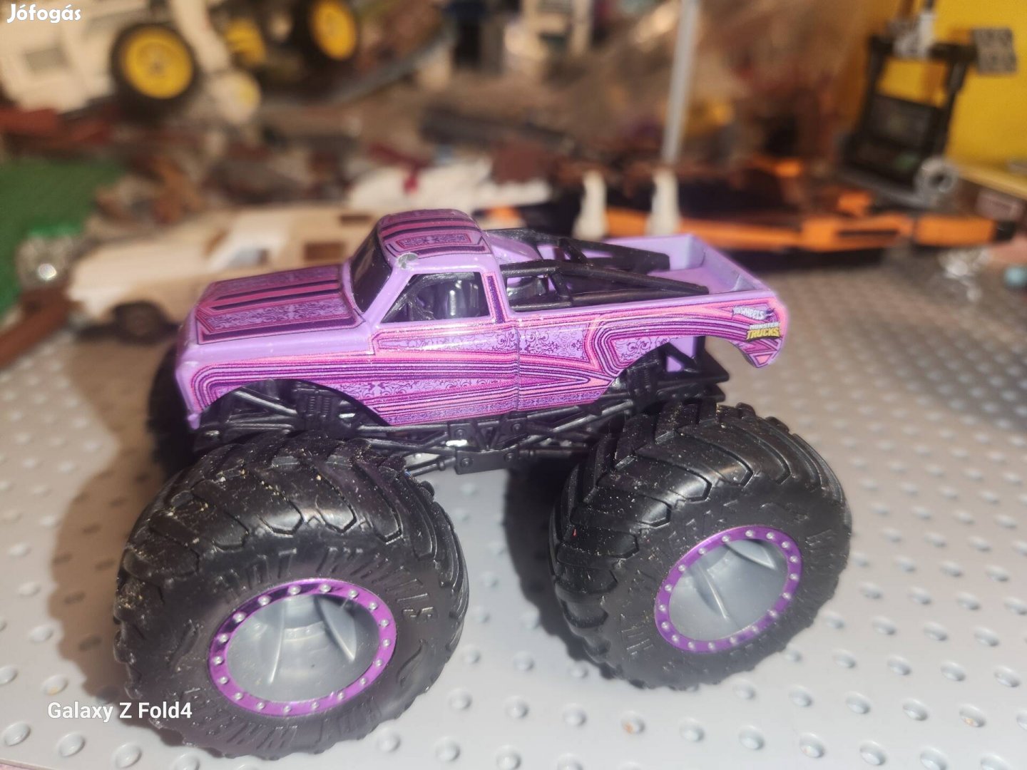 Hot  Weels Monster Truck lila 