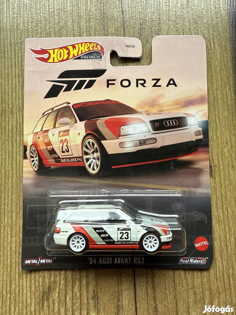 Hot wheels premium Audi Avant kisautó
