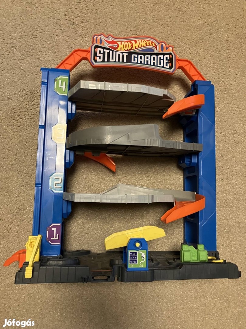 Hot wheels stunt garage trükkös garázs 