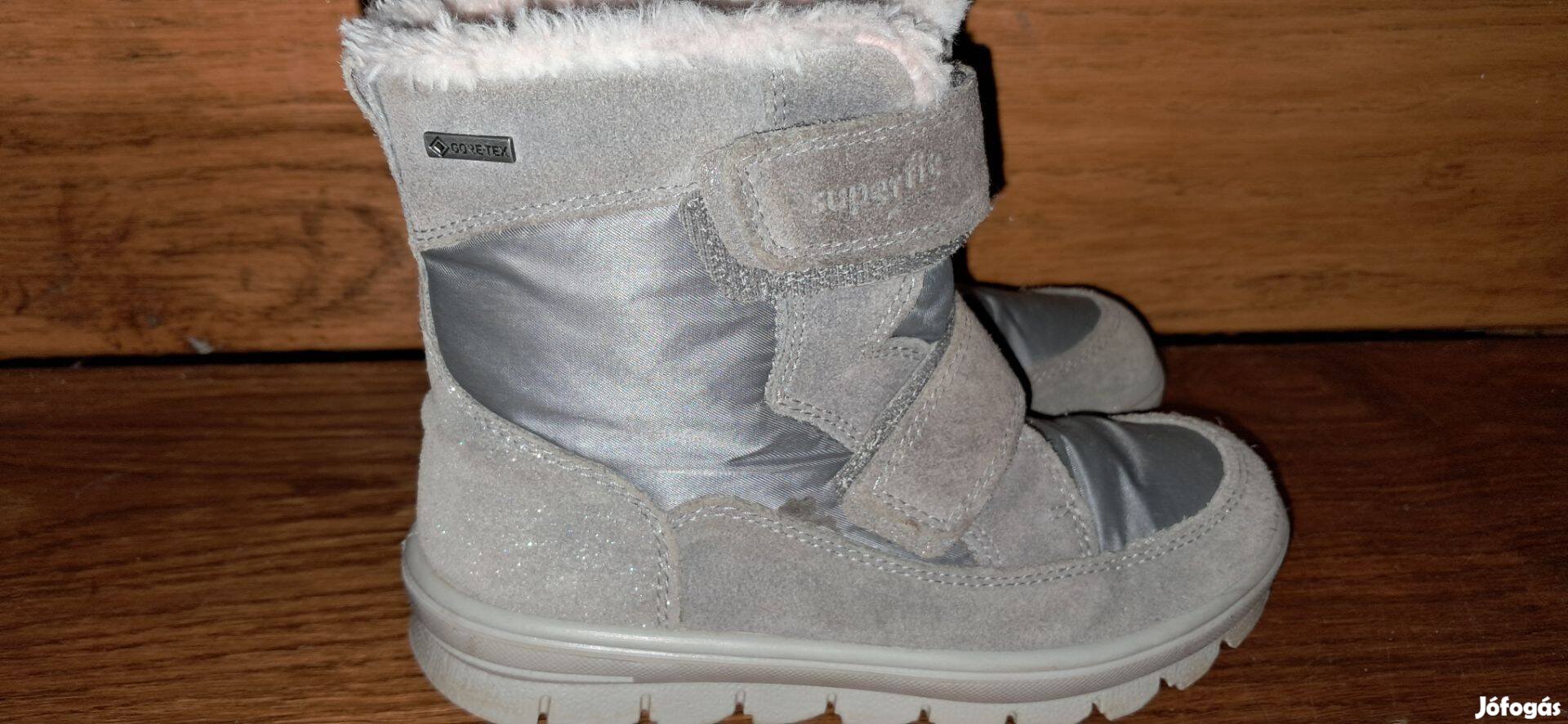 Hótaposó 30-as Superfit