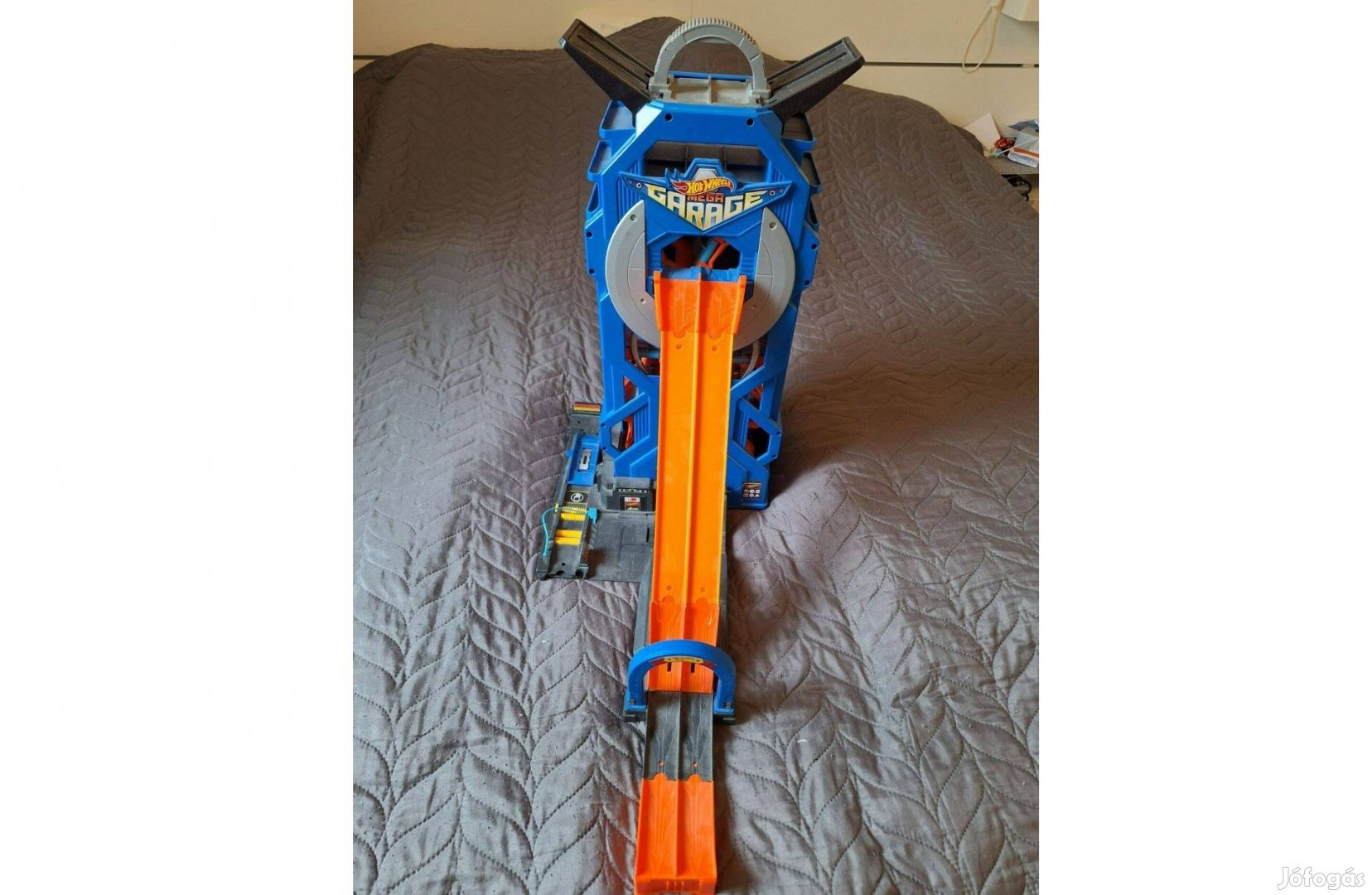 Hotwheels MEGA garázs, autó tároló, játék