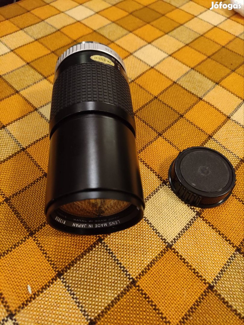 Hoya f300 mm 1:5.6 teleobjektív Olympus OM csatlakozással
