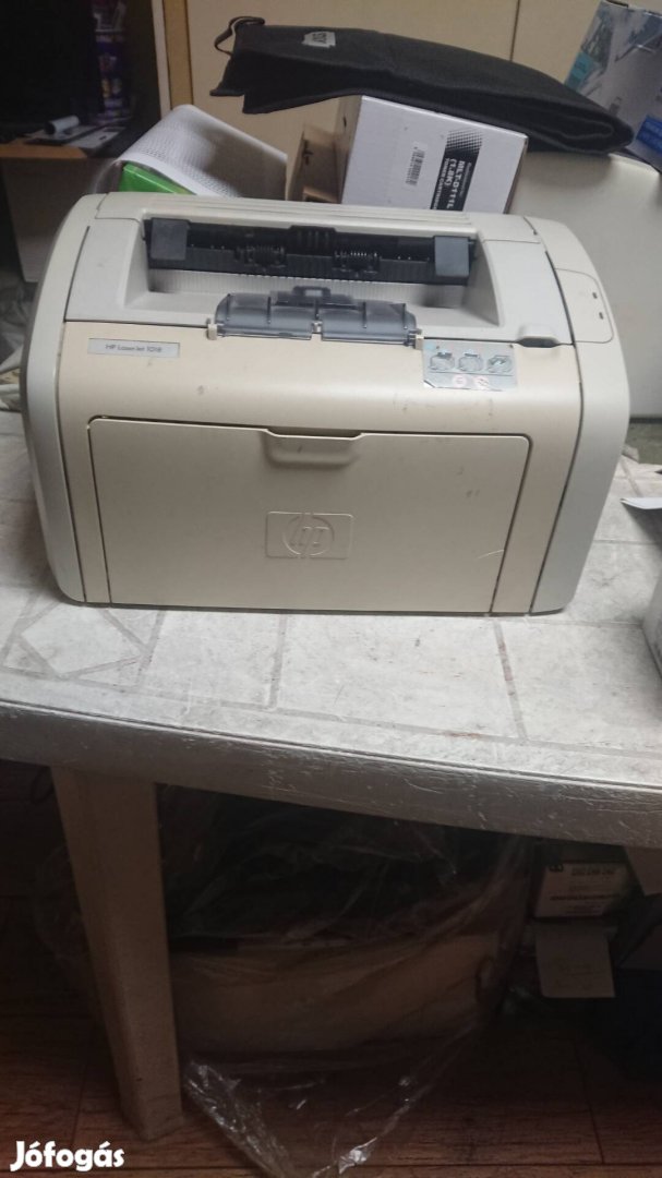Hp lj 1018 lézer nyomtató .Tele festékkel 