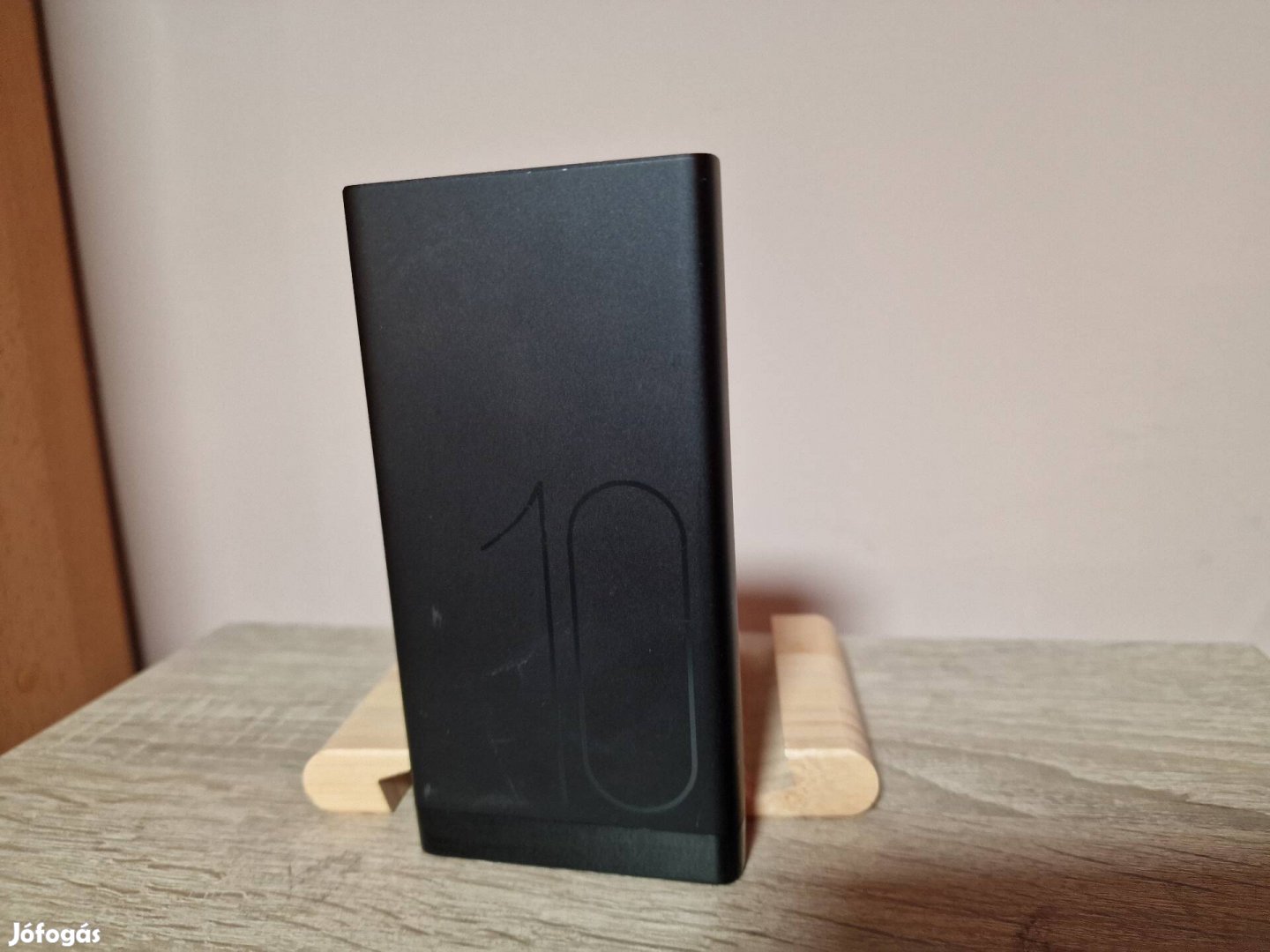 Huawei 10000 mAh powerbank Gyorstöltő funkció. 