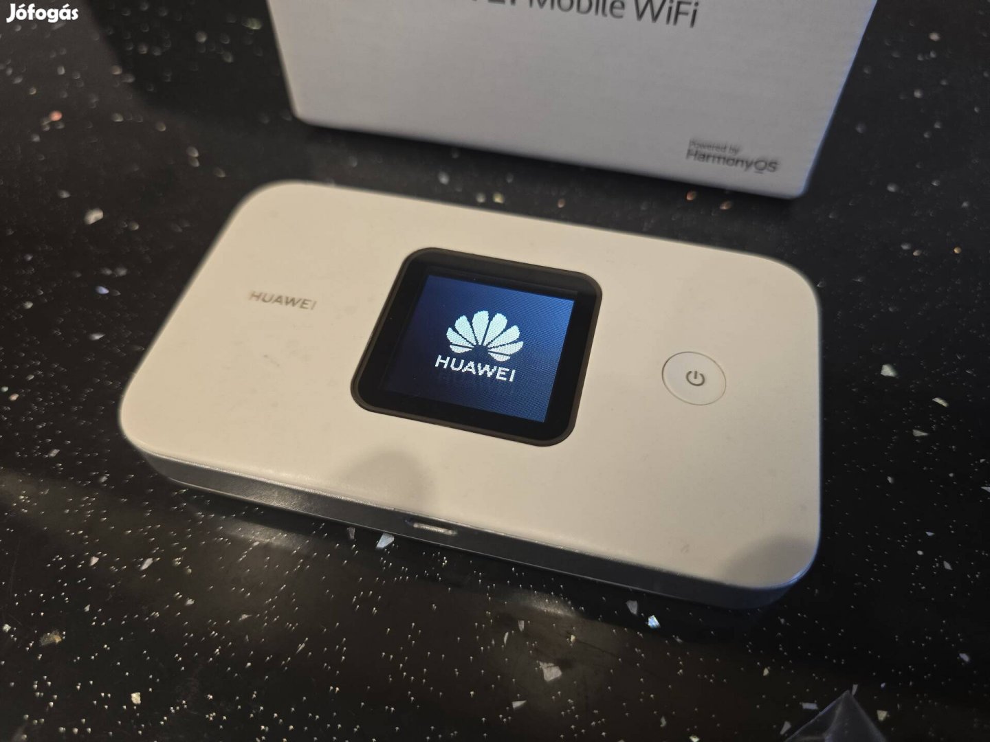 Huawei E5785-320a hordozható sim kártyás független wifi router