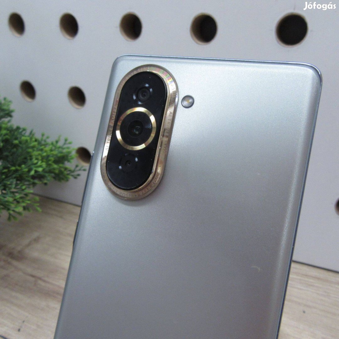 Huawei Nova 10 128GB Starry Silver Újszerű állapot 2028.