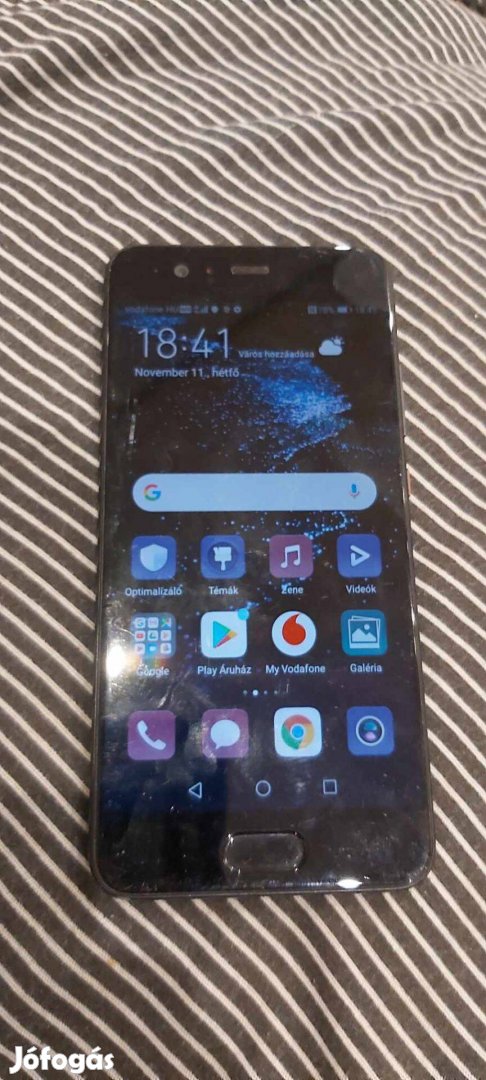 Huawei P10 4/64GB fekete mobil eladó. Processzor: Hisilicon Kirin 960