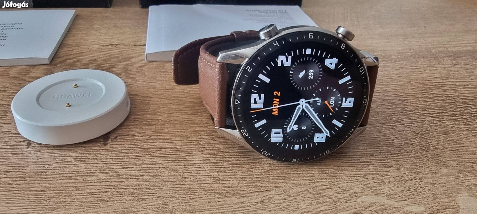 Huawei Watch GT2 46mm okosóra dobozában töltővel